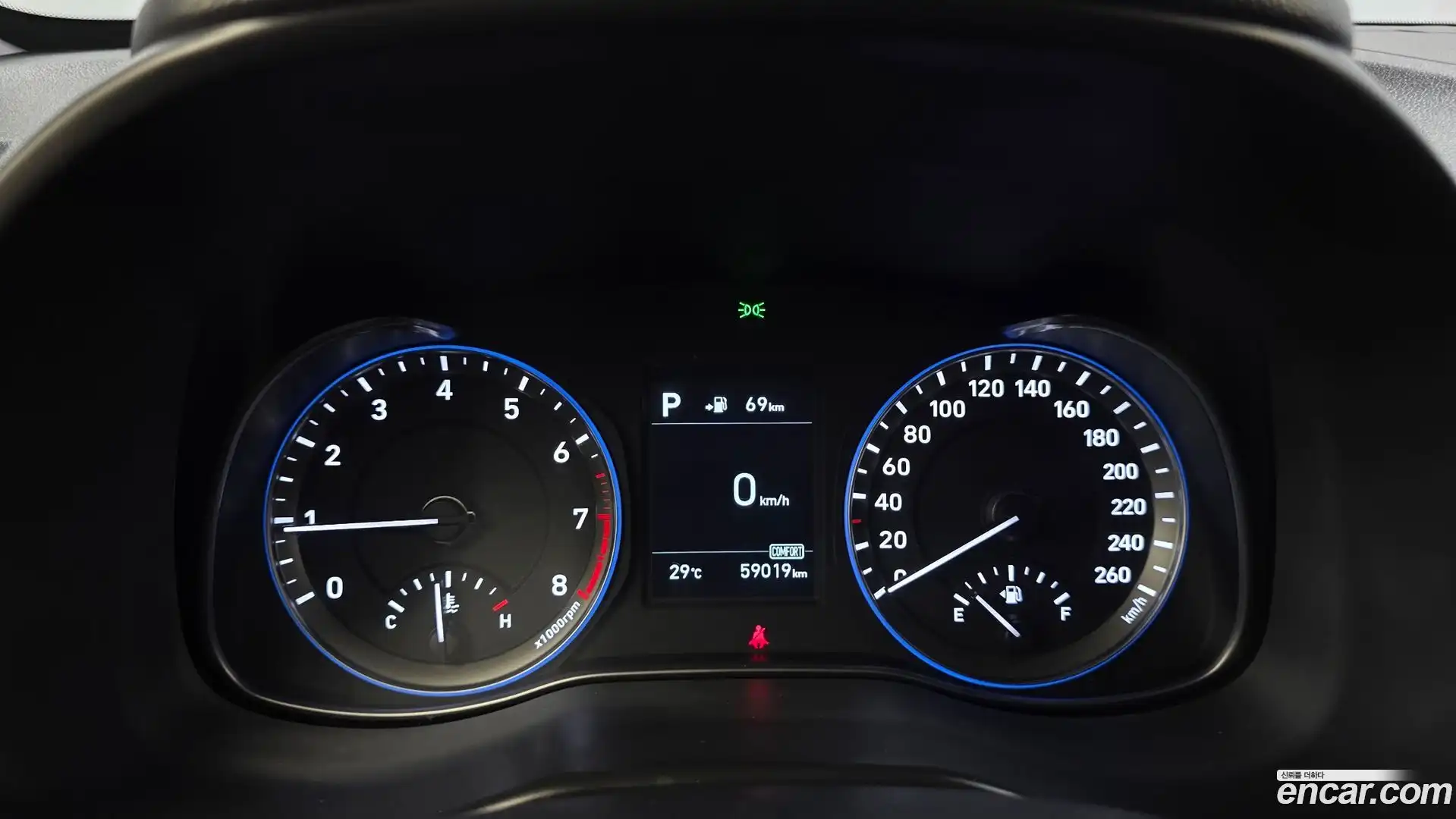 Kona Hyundai 2018.2-INNER-008