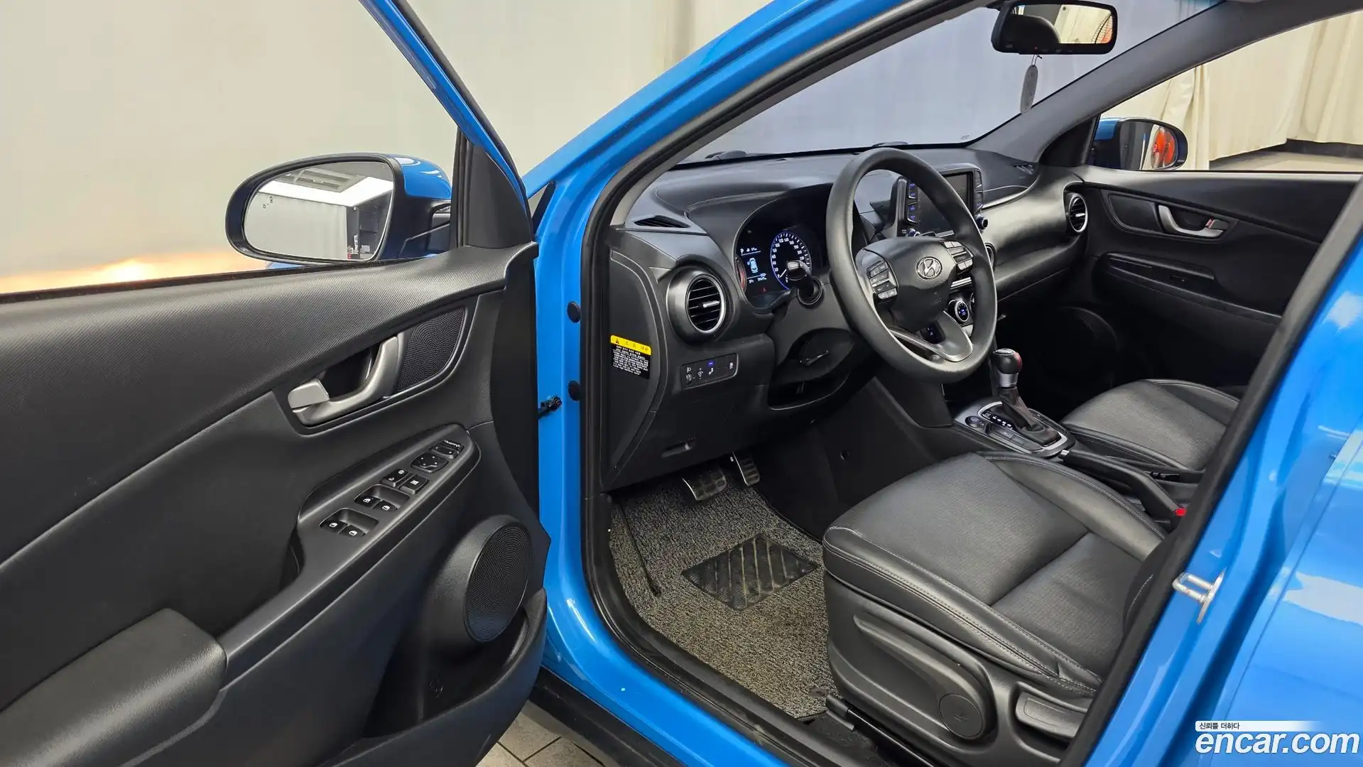 Kona Hyundai 2018.2-INNER-010