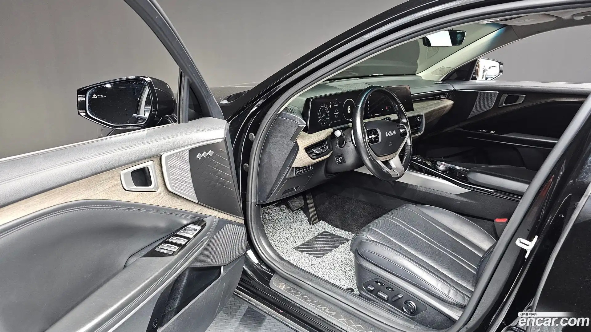 K8 Kia 2023.2-INNER-010