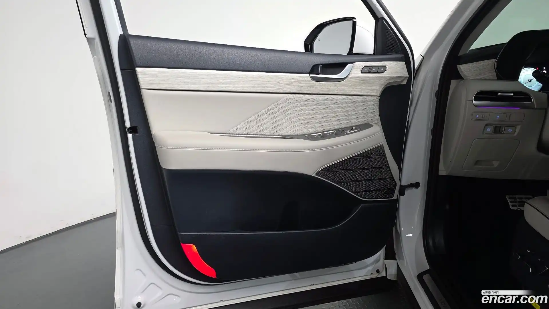 Palisade Hyundai 2023.1-INNER-034