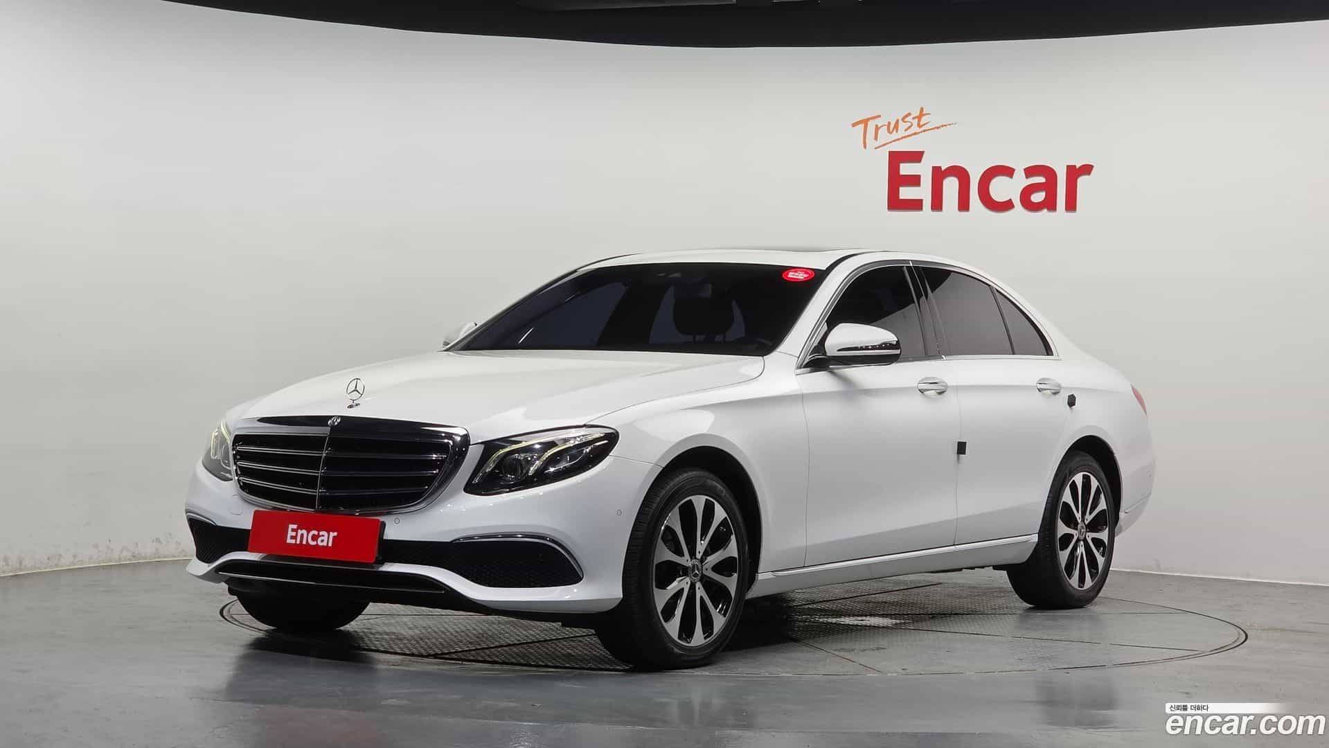 E-Class Mercedes-Benz 2018.6-OUTER-001