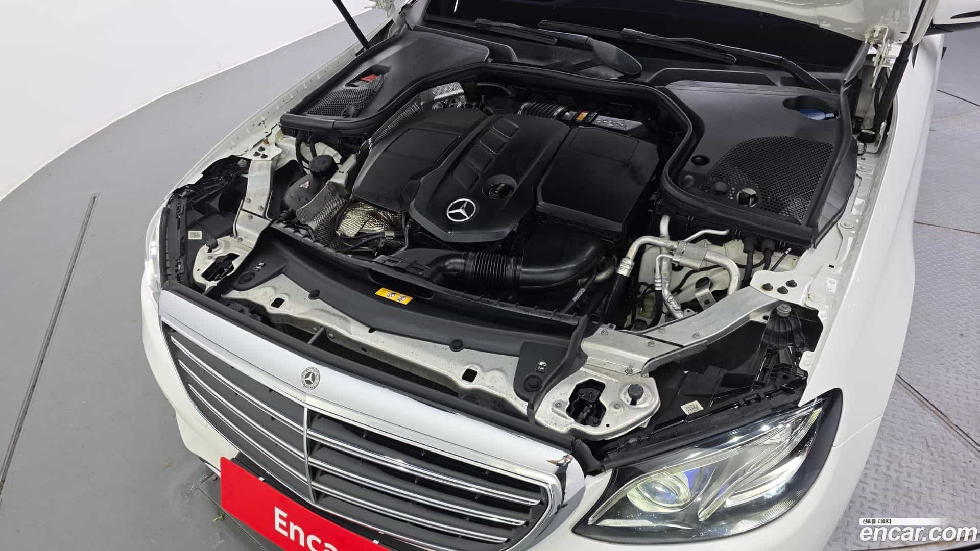 E-Class Mercedes-Benz 2018.6-OUTER-006