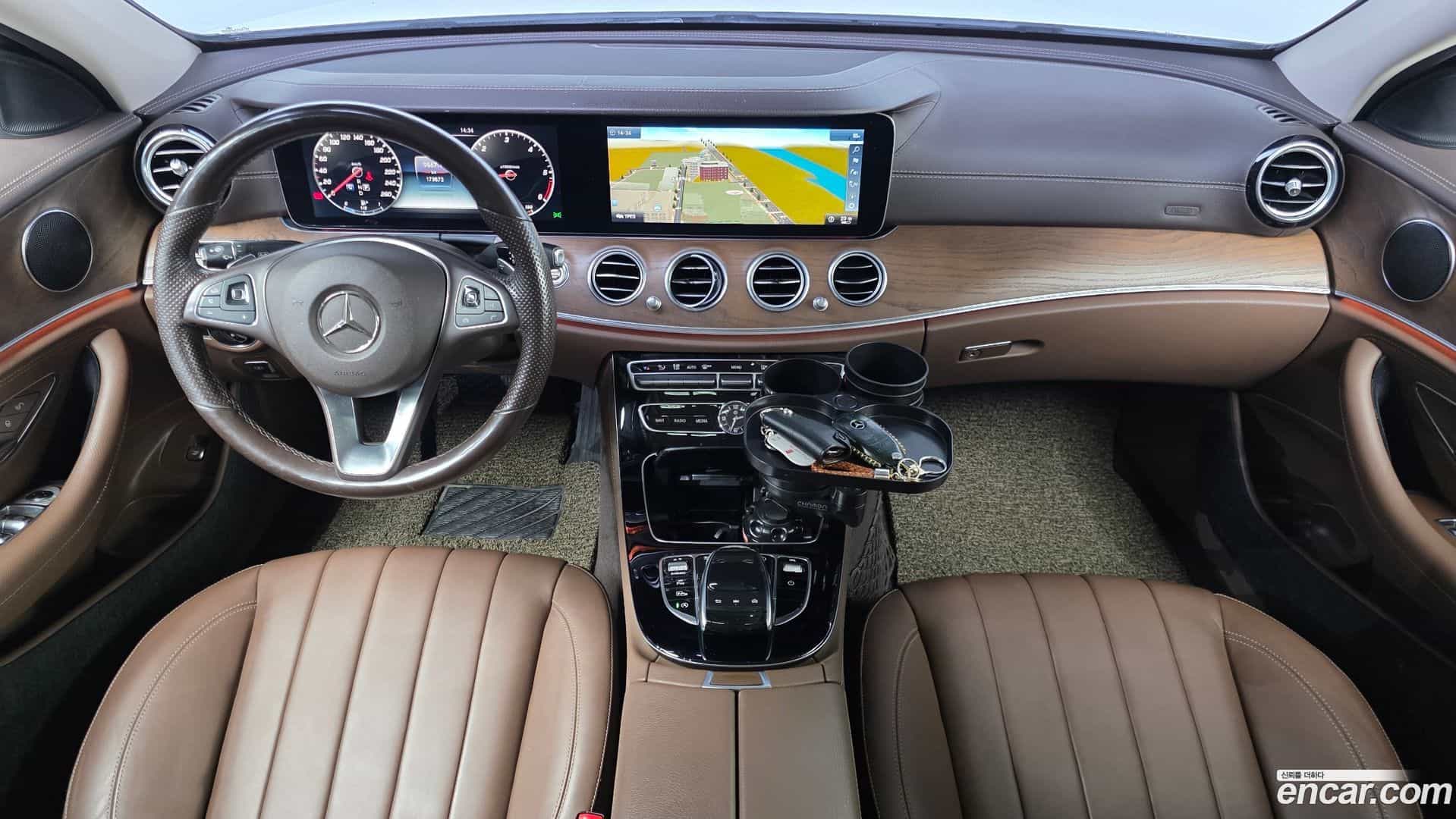 E-Class Mercedes-Benz 2018.6-INNER-007