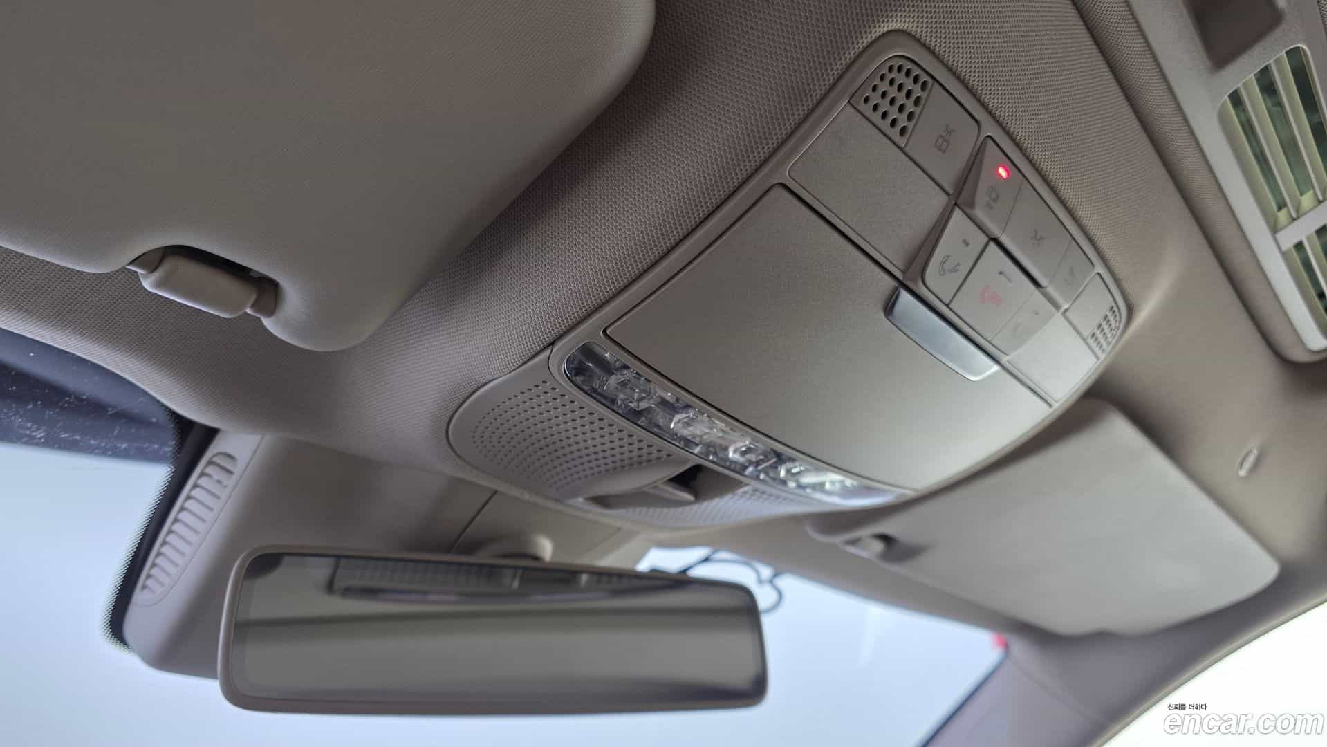 E-Class Mercedes-Benz 2018.6-OPTION-021