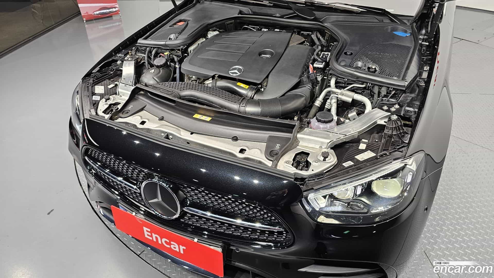 E-Class Mercedes-Benz 2022.8-OUTER-006