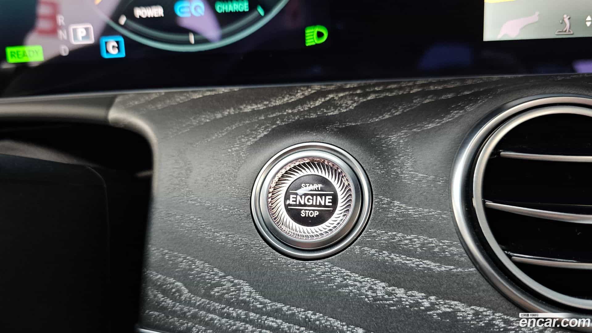 E-Class Mercedes-Benz 2022.8-OPTION-043