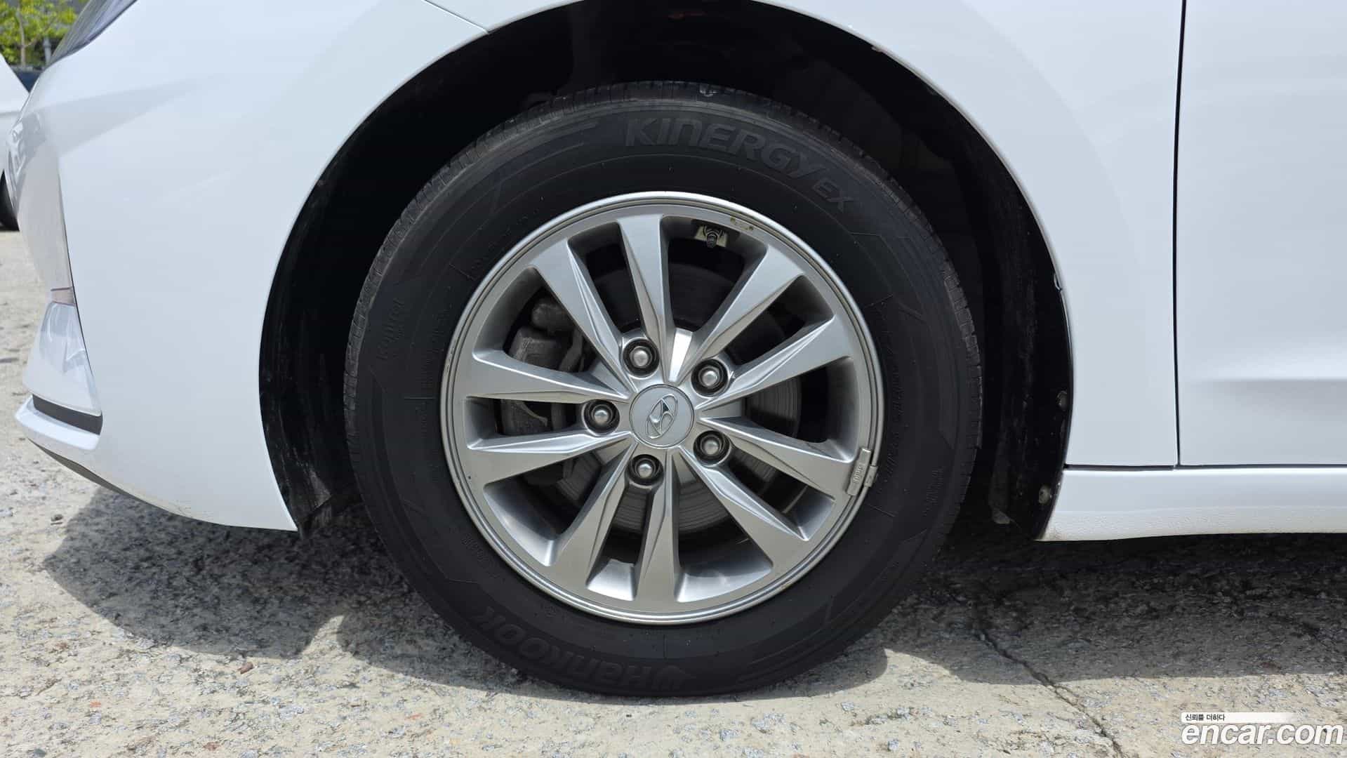 AVANTE Hyundai 2019.4-OUTER-005