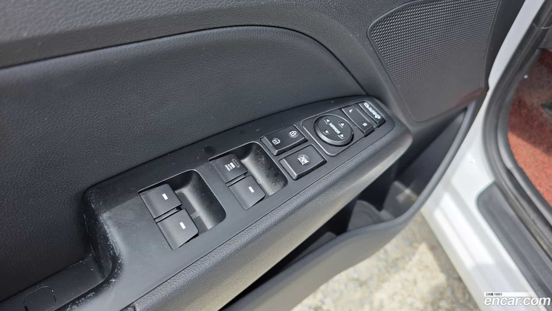 AVANTE Hyundai 2019.4-OPTION-016