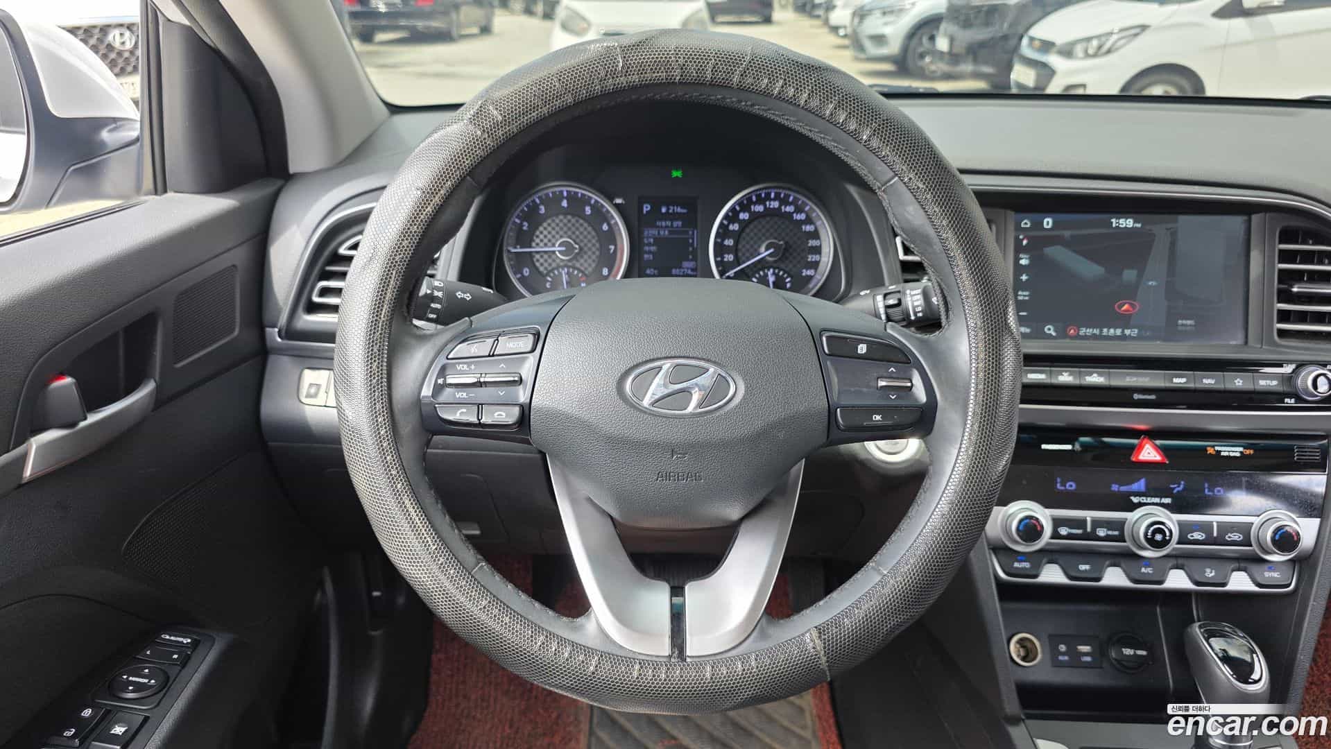 AVANTE Hyundai 2019.4-OPTION-018