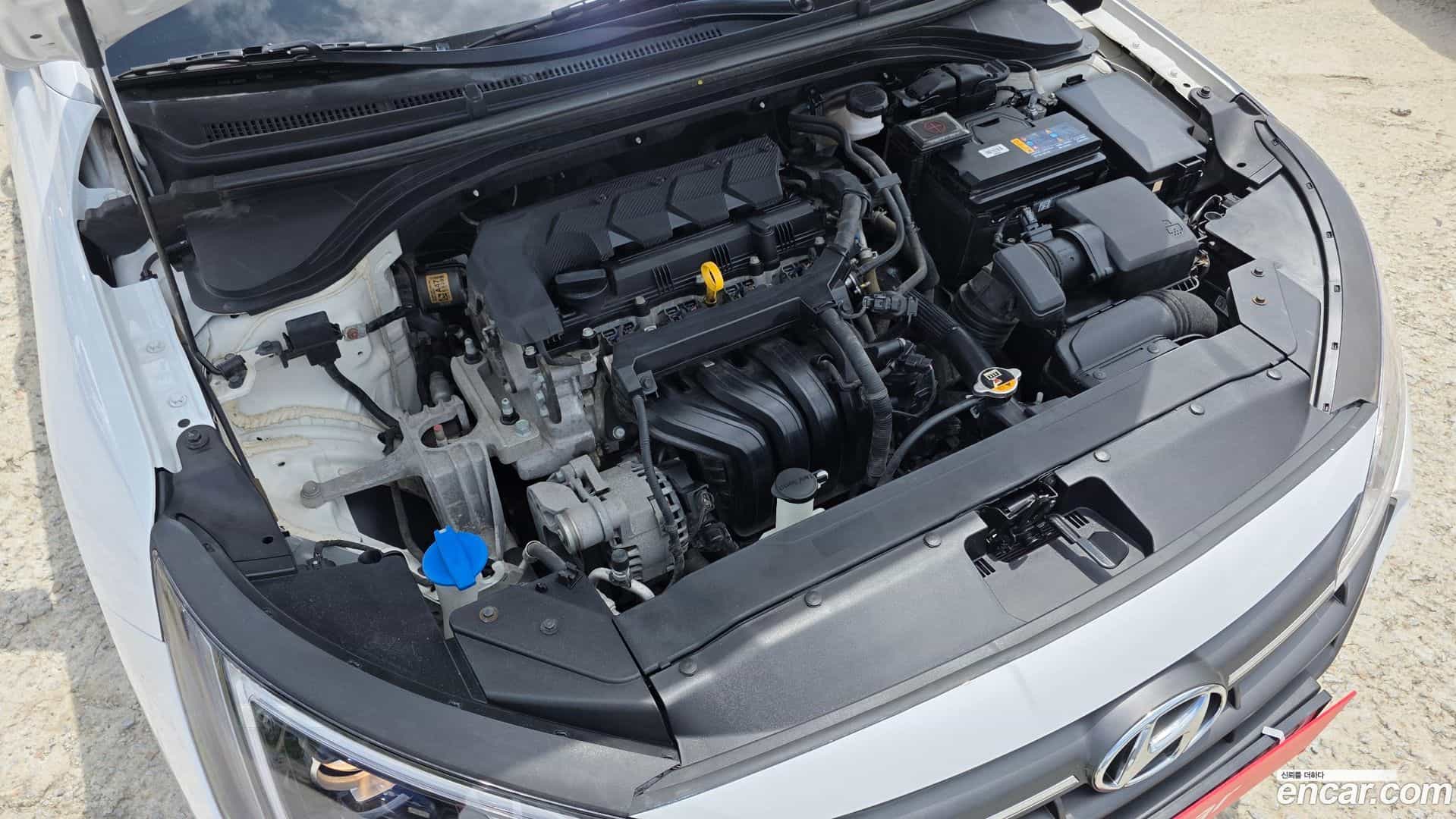 AVANTE Hyundai 2019.4-INNER-036