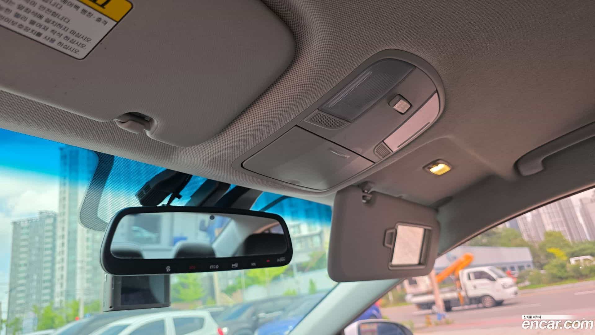 AVANTE Hyundai 2019.4-OPTION-040