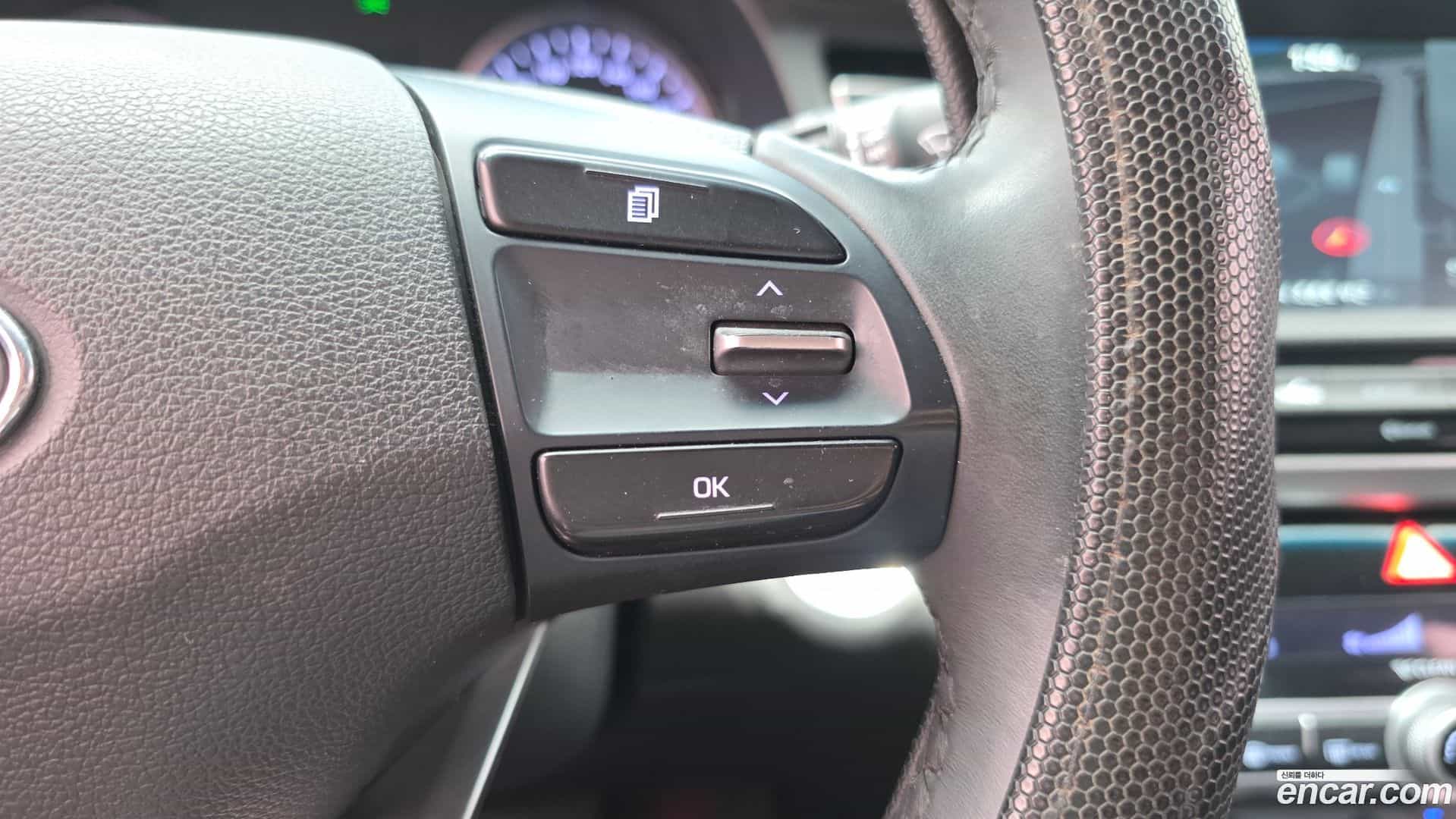 AVANTE Hyundai 2019.4-OPTION-042