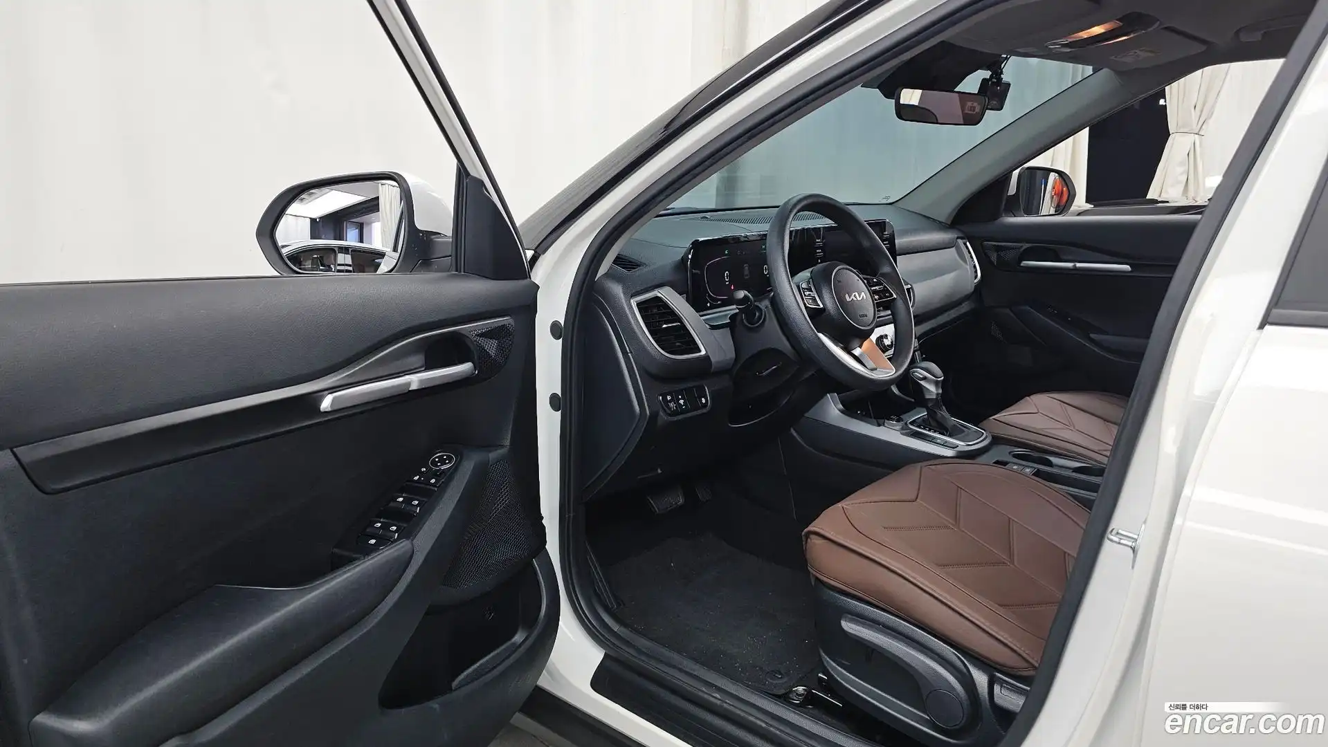 Seltos Kia 2023.7-INNER-010