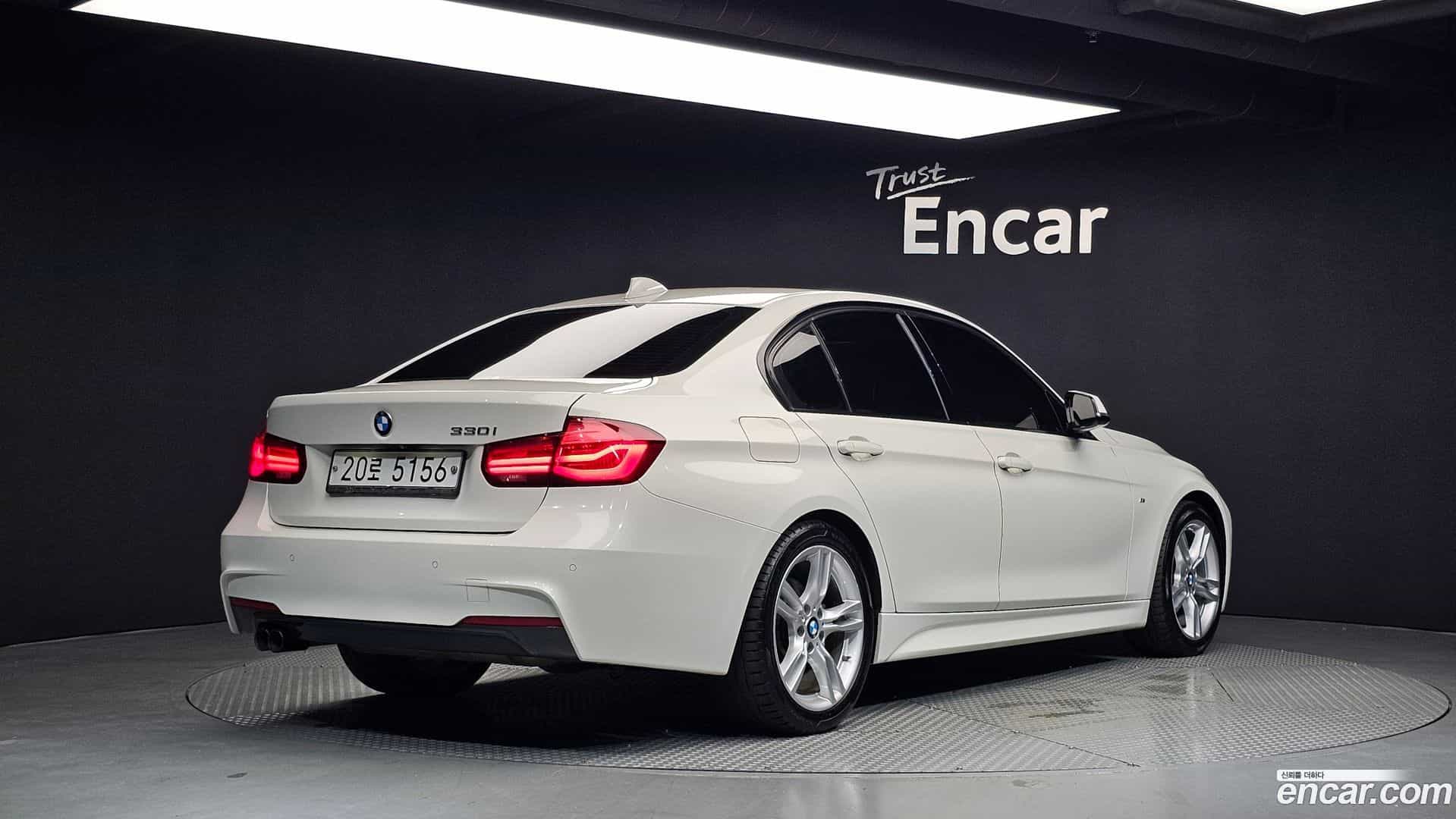 3-Series BMW 2018.5-OUTER-002