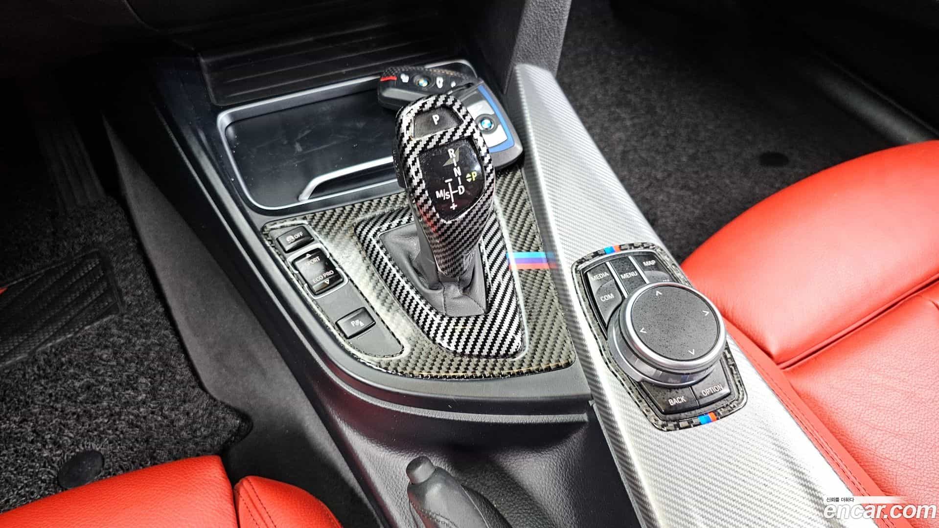 3-Series BMW 2018.5-INNER-009