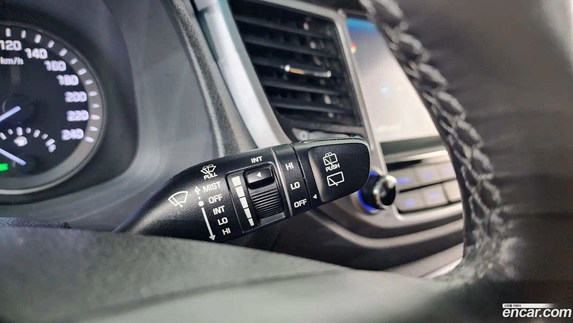 Tucson Hyundai 2016.7-OPTION-041