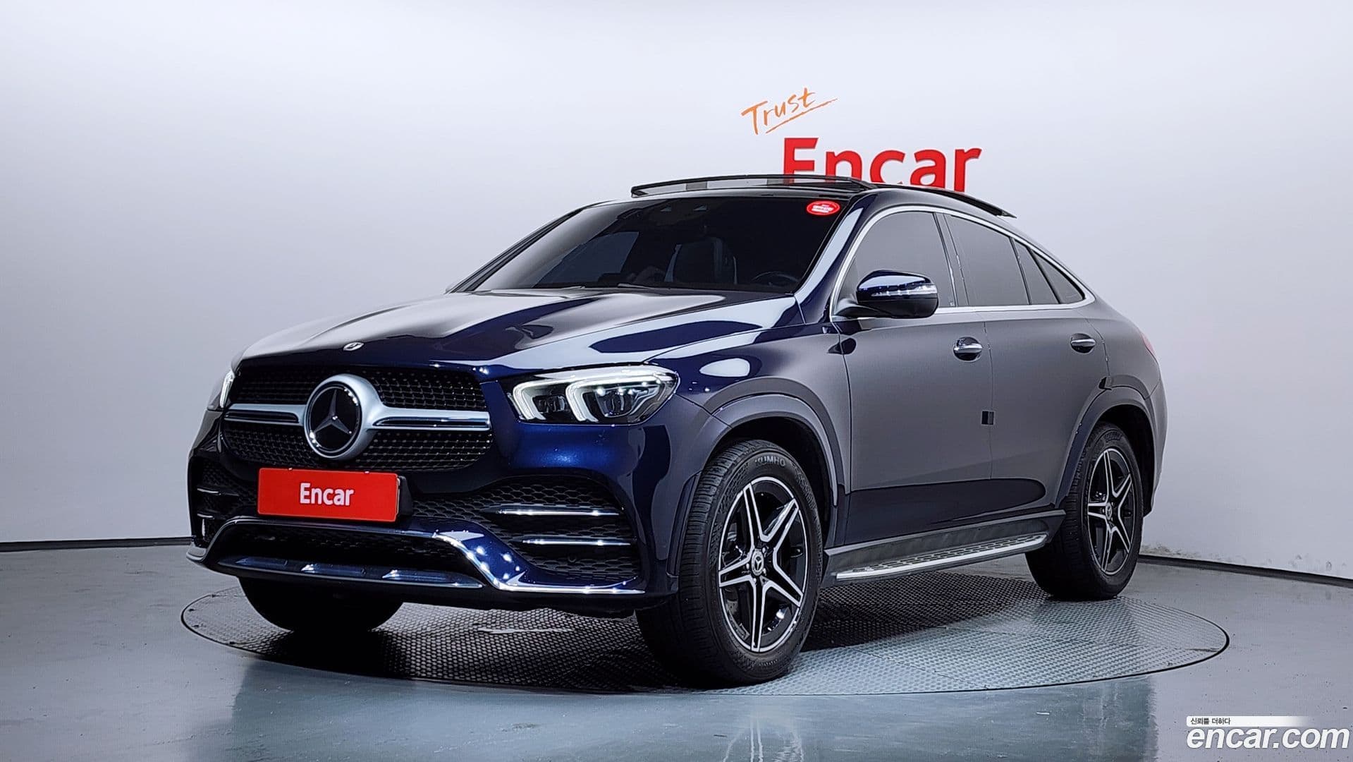 Main__Slider__Photo:GLE-Class Mercedes-Benz 2021.6-0