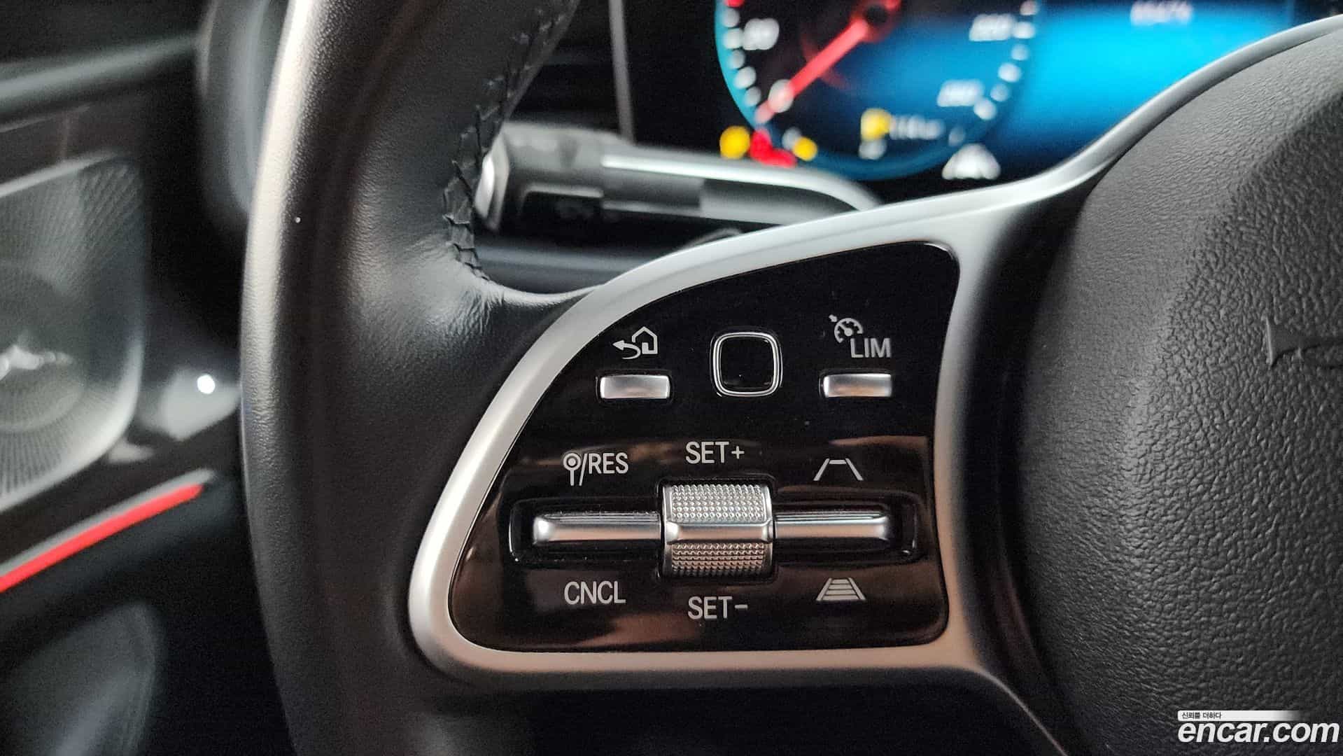 GLE-Class Mercedes-Benz 2021.6-OPTION-020