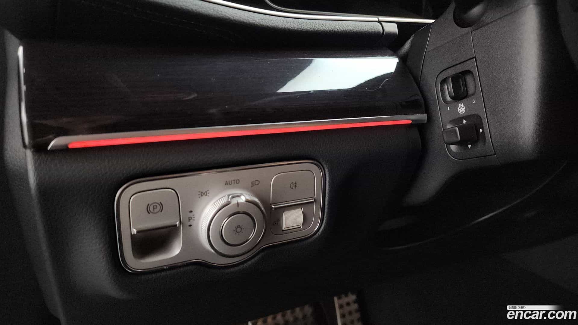 GLE-Class Mercedes-Benz 2021.6-OPTION-041