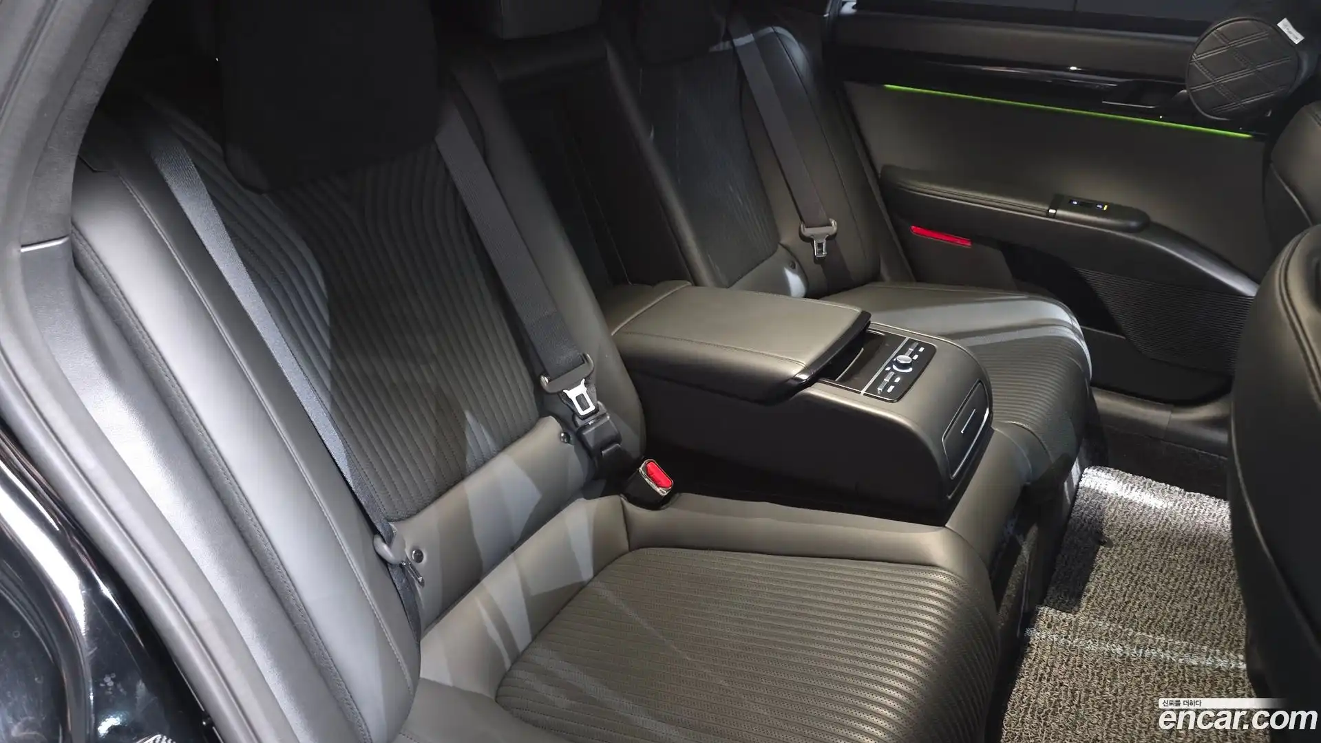 Grandeur Hyundai 2023.4-OPTION-015