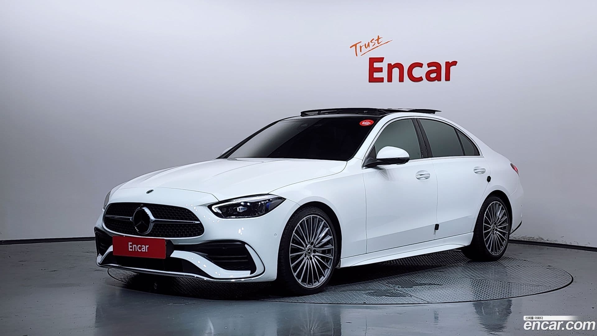 Main__Slider__Photo:C-Class Mercedes-Benz 2023.7-0