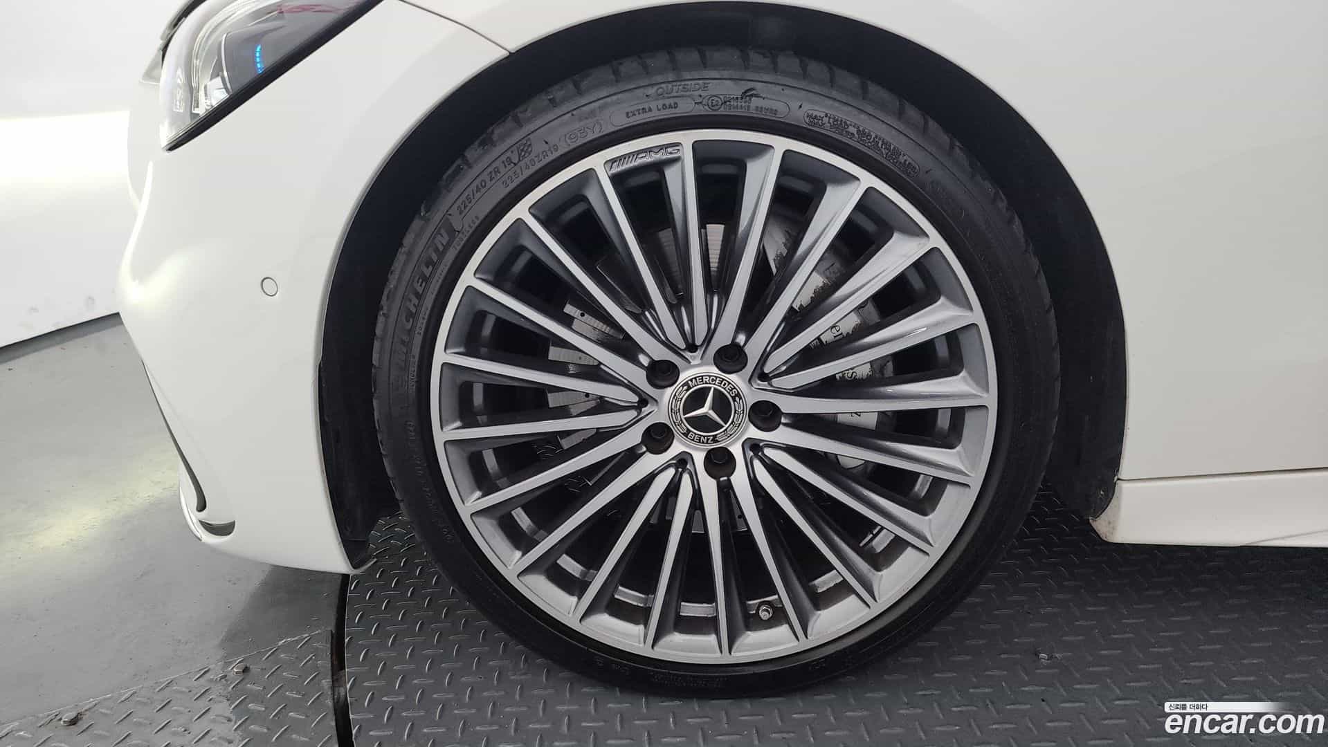 C-Class Mercedes-Benz 2023.7-OUTER-005
