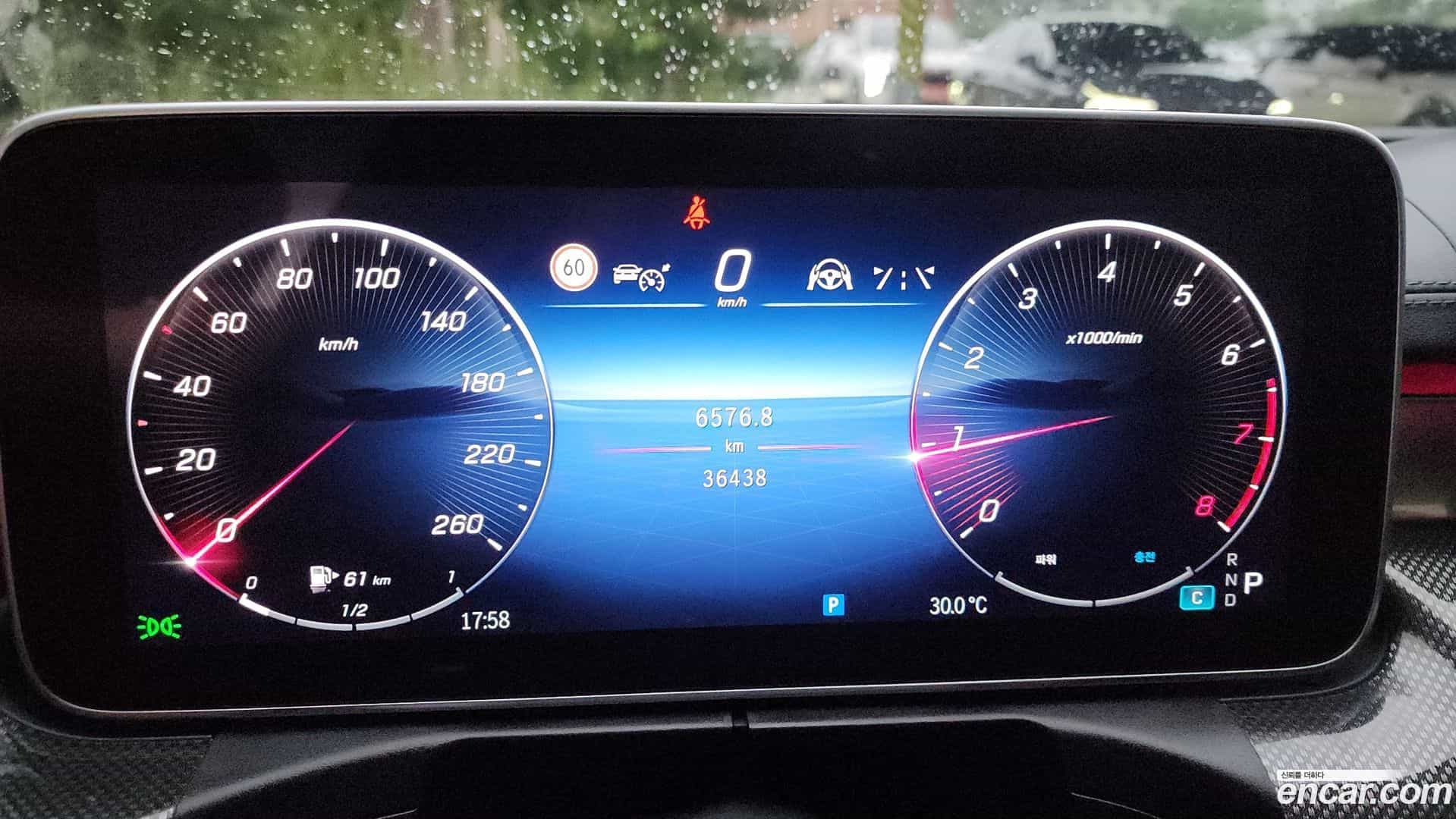 C-Class Mercedes-Benz 2023.7-INNER-008