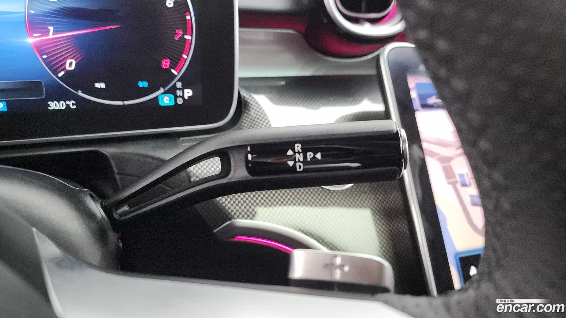C-Class Mercedes-Benz 2023.7-INNER-009