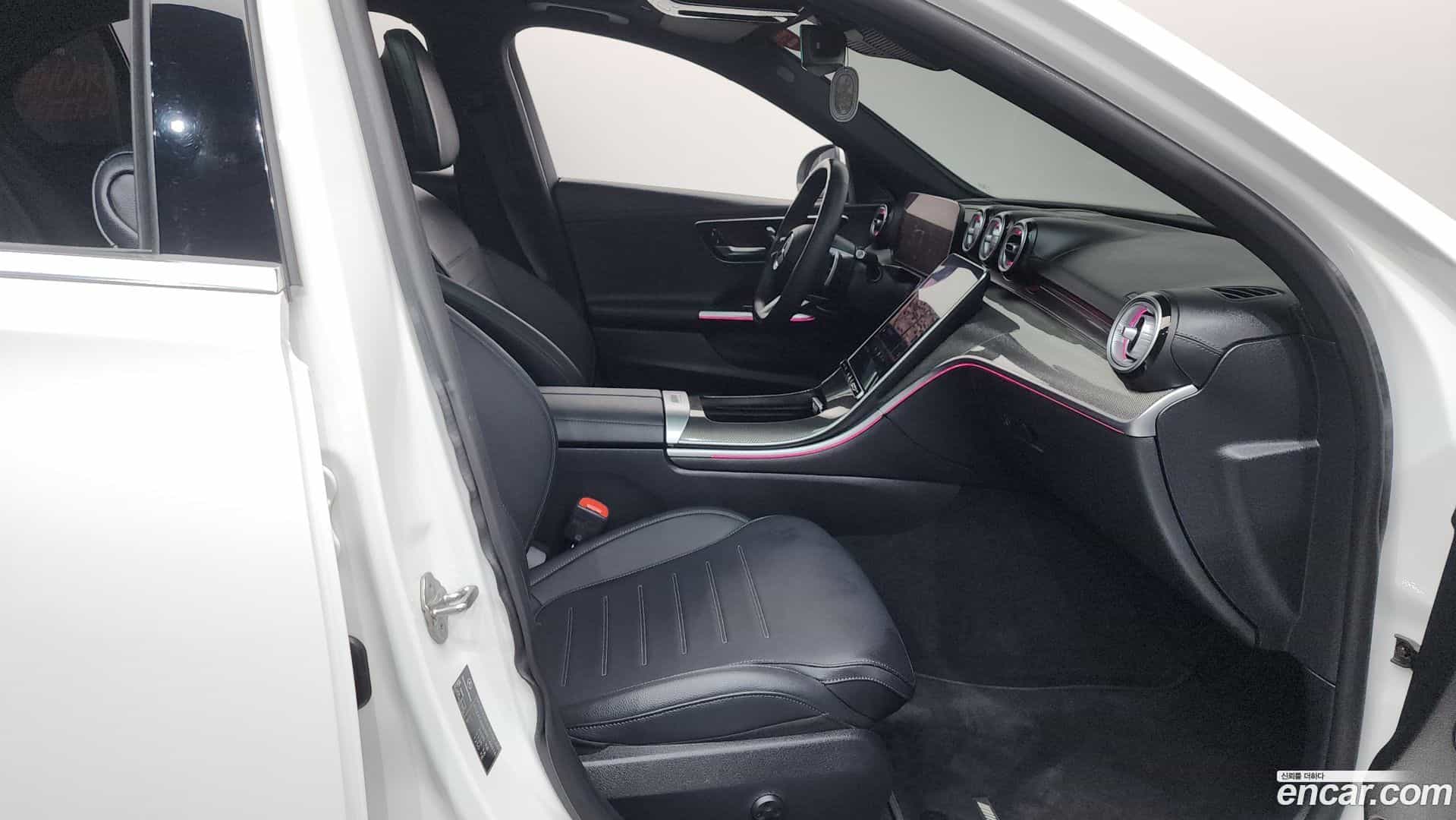 C-Class Mercedes-Benz 2023.7-INNER-036