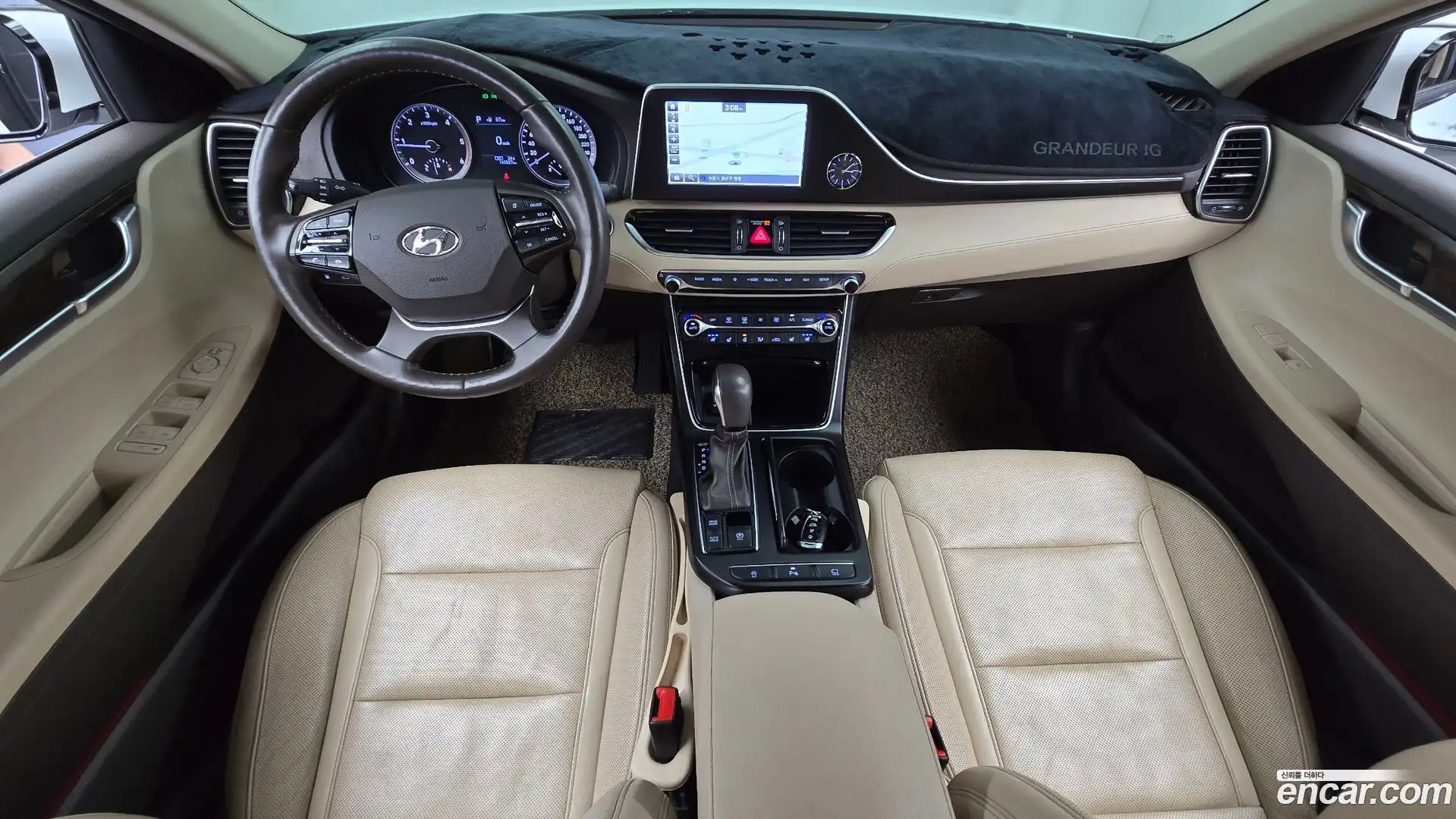 Grandeur Hyundai 2017.11-INNER-007