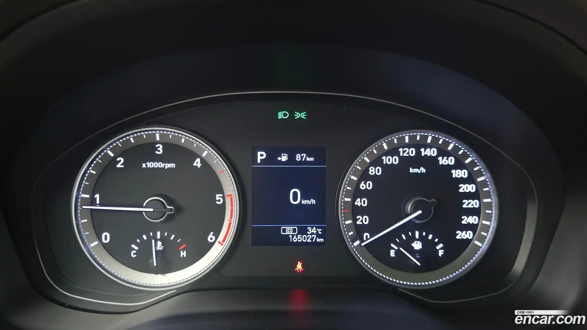 Grandeur Hyundai 2017.11-INNER-008