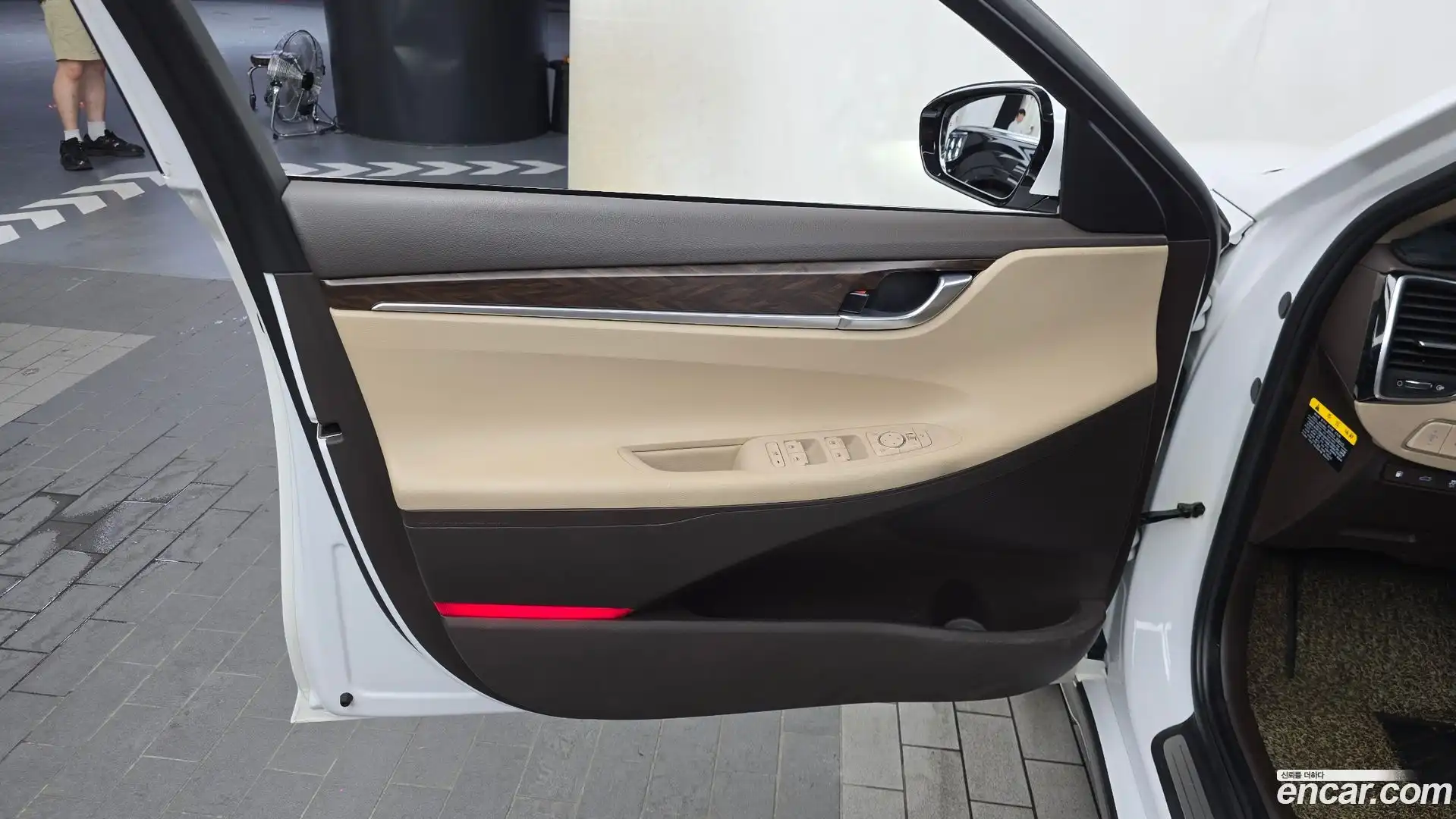 Grandeur Hyundai 2017.11-INNER-034