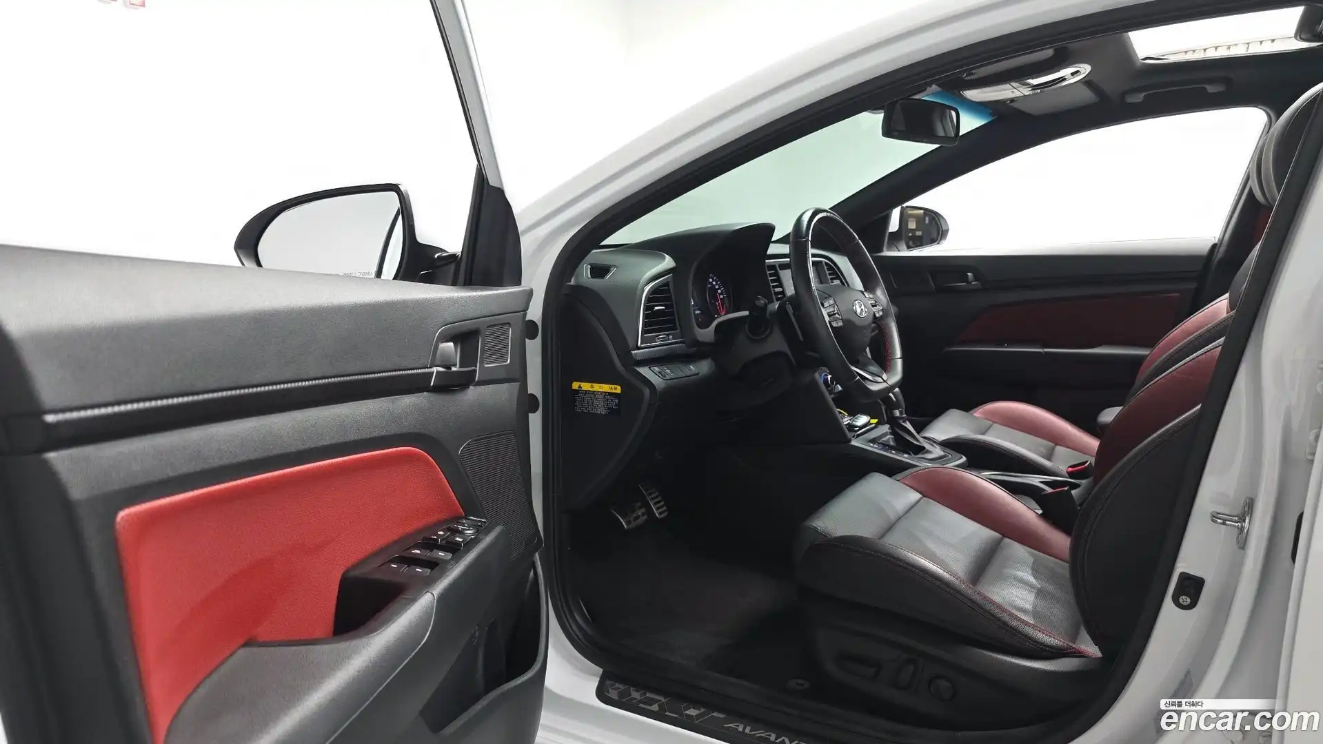 AVANTE Hyundai 2017.8-INNER-010