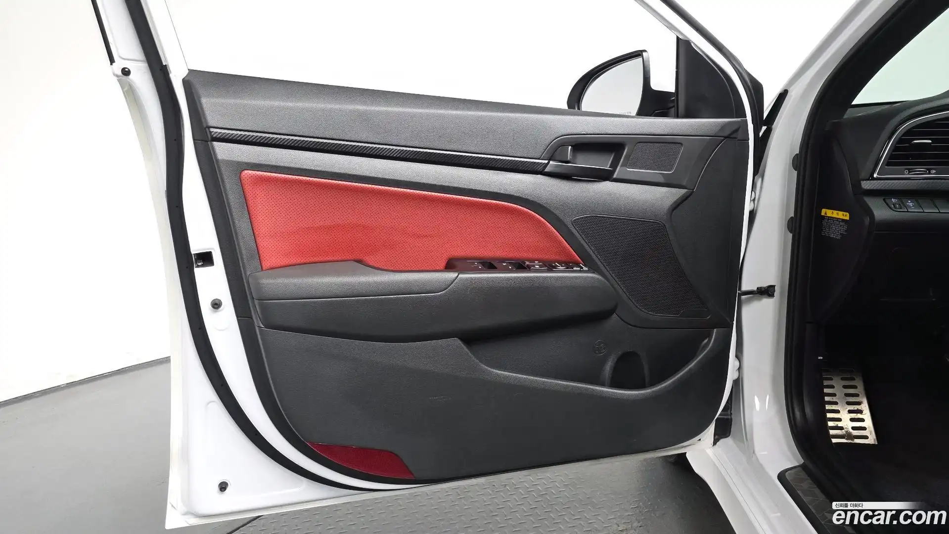 AVANTE Hyundai 2017.8-INNER-034
