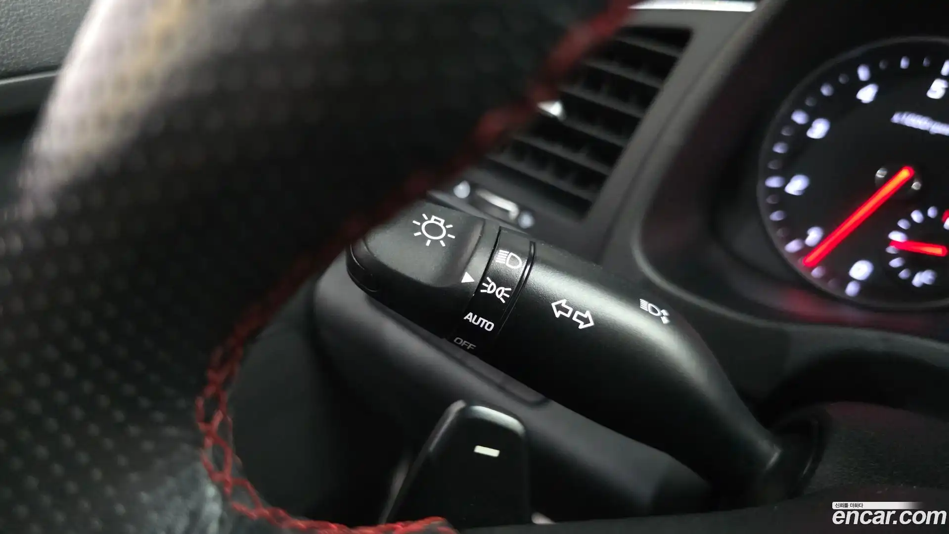 AVANTE Hyundai 2017.8-OPTION-041
