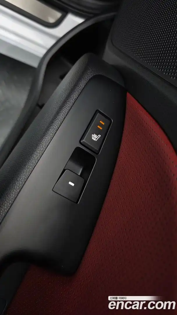 AVANTE Hyundai 2017.8-OPTION-042