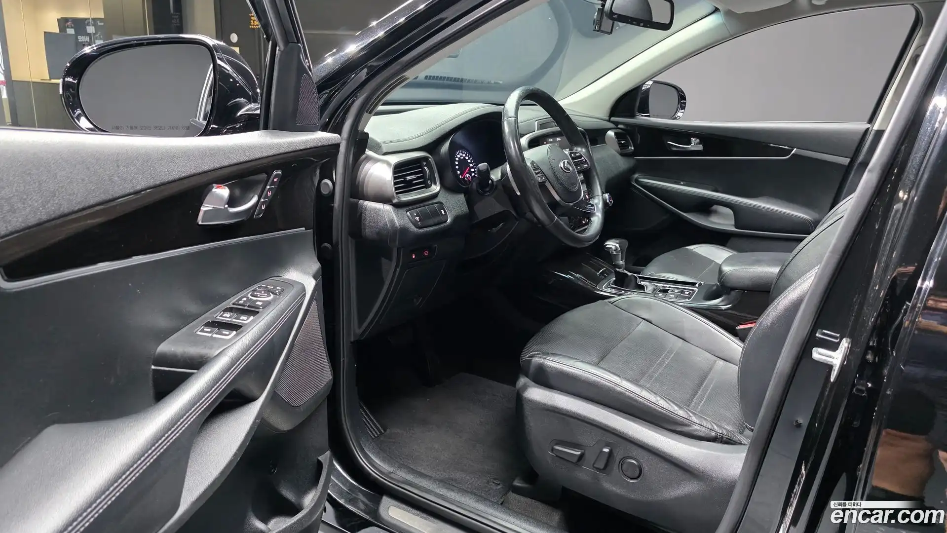Sorento Kia 2017.8-INNER-010