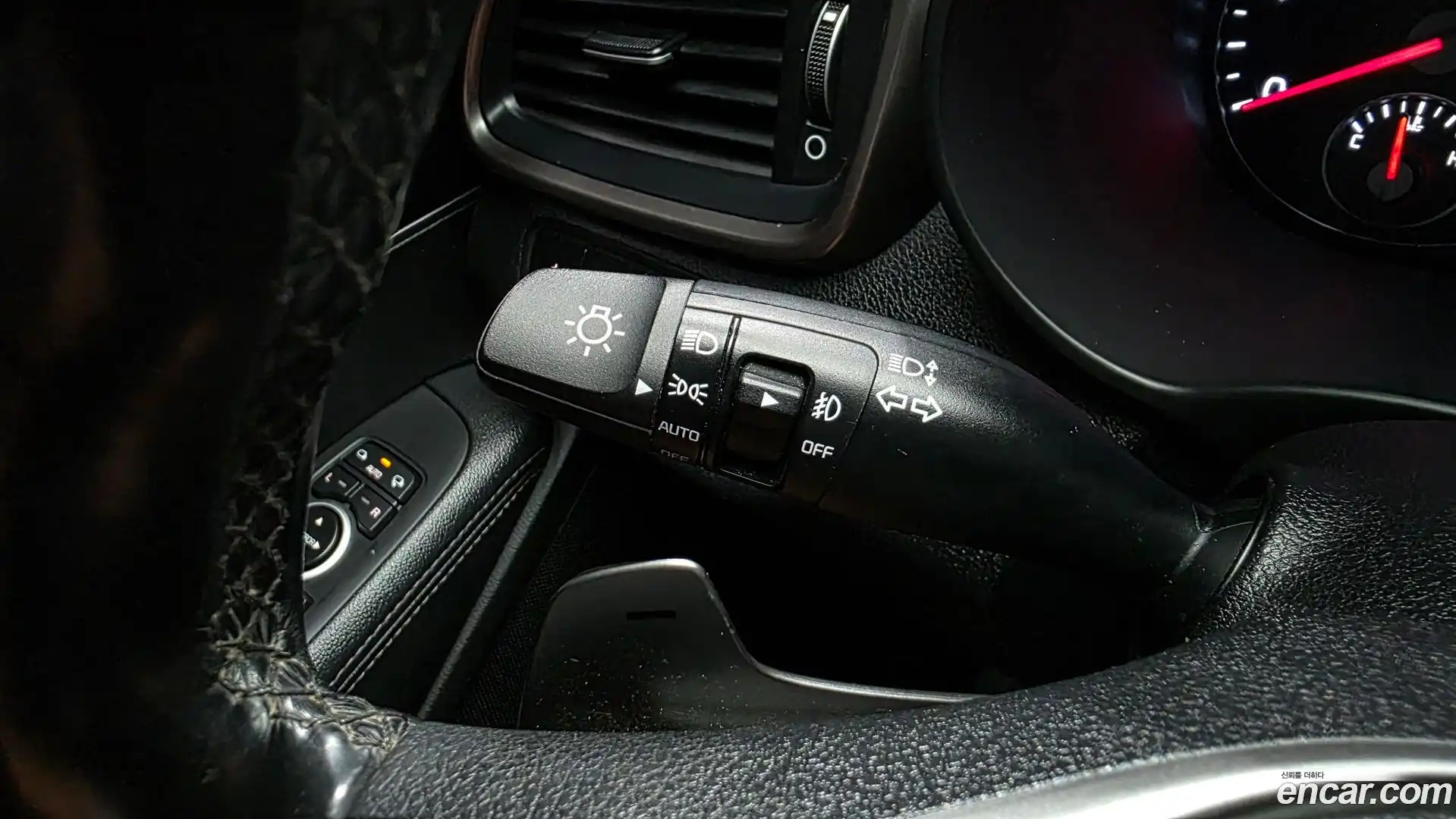 Sorento Kia 2017.8-OPTION-042