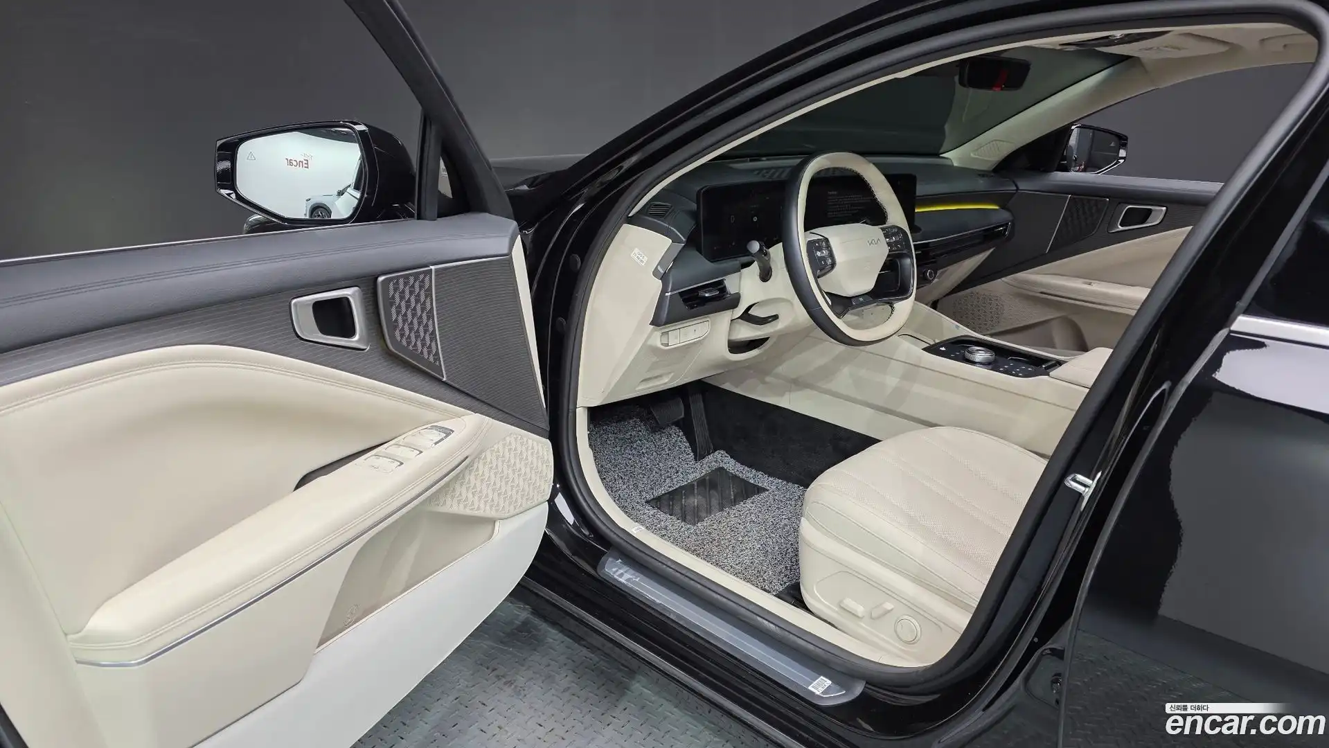 K8 Kia 2025.10-INNER-010
