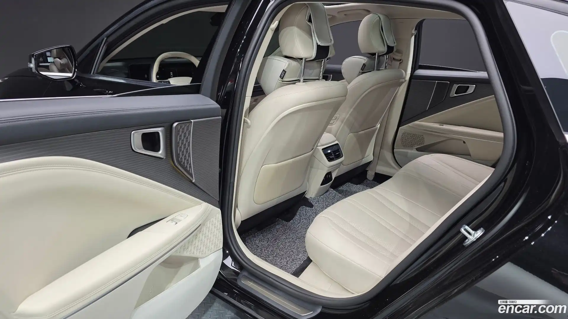 K8 Kia 2025.10-OPTION-016