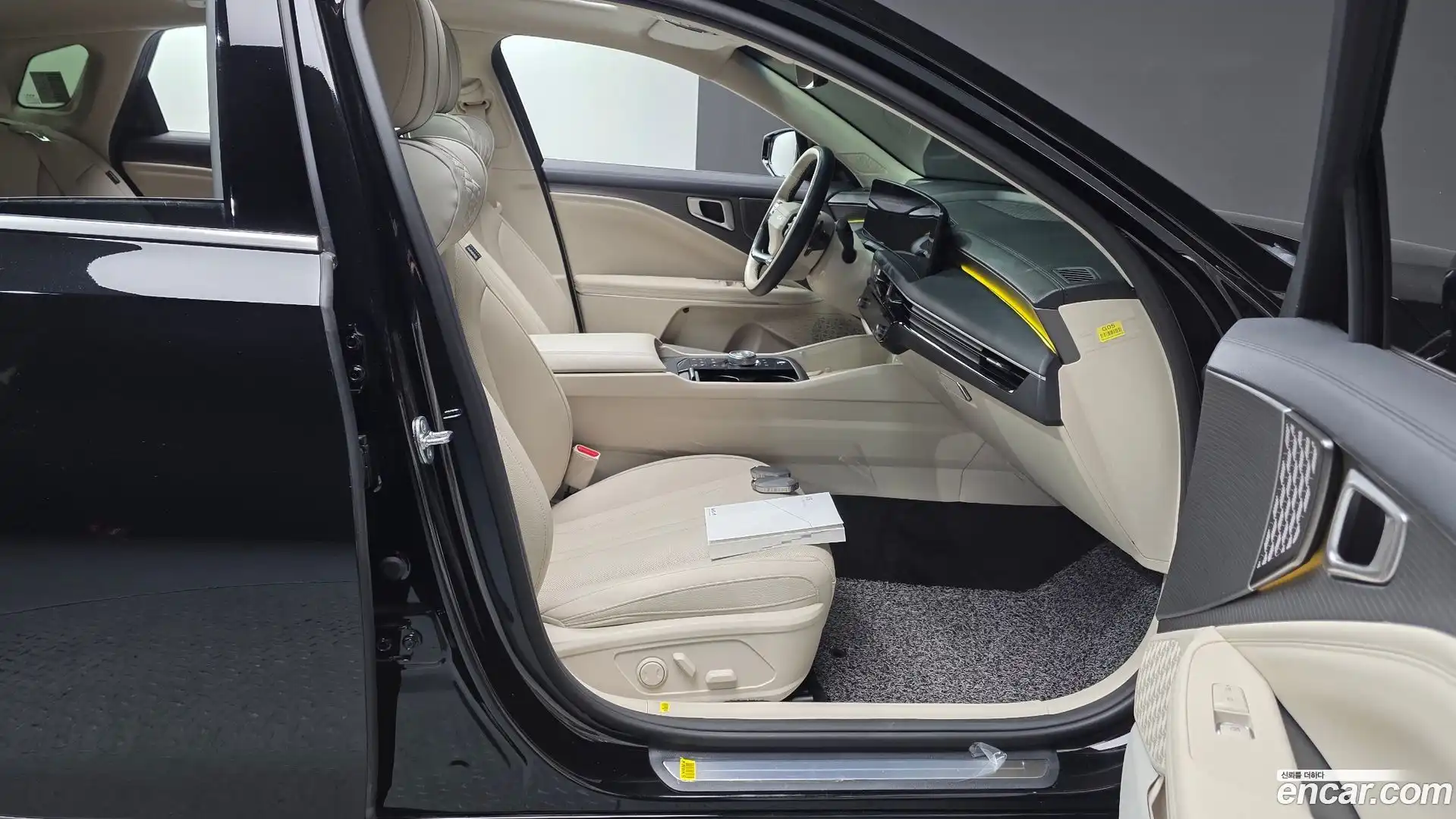 K8 Kia 2025.10-INNER-036