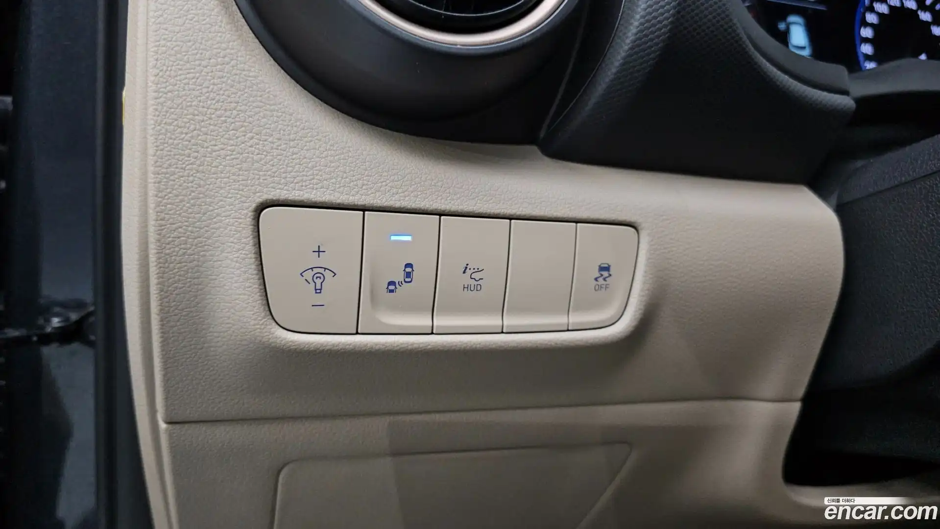 Kona Hyundai 2017.10-OPTION-020