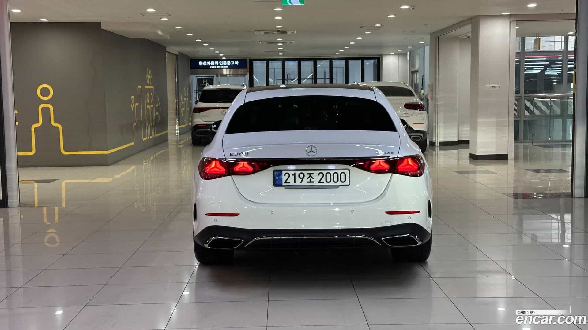 E-Class Mercedes-Benz 2025.0-OUTER-004