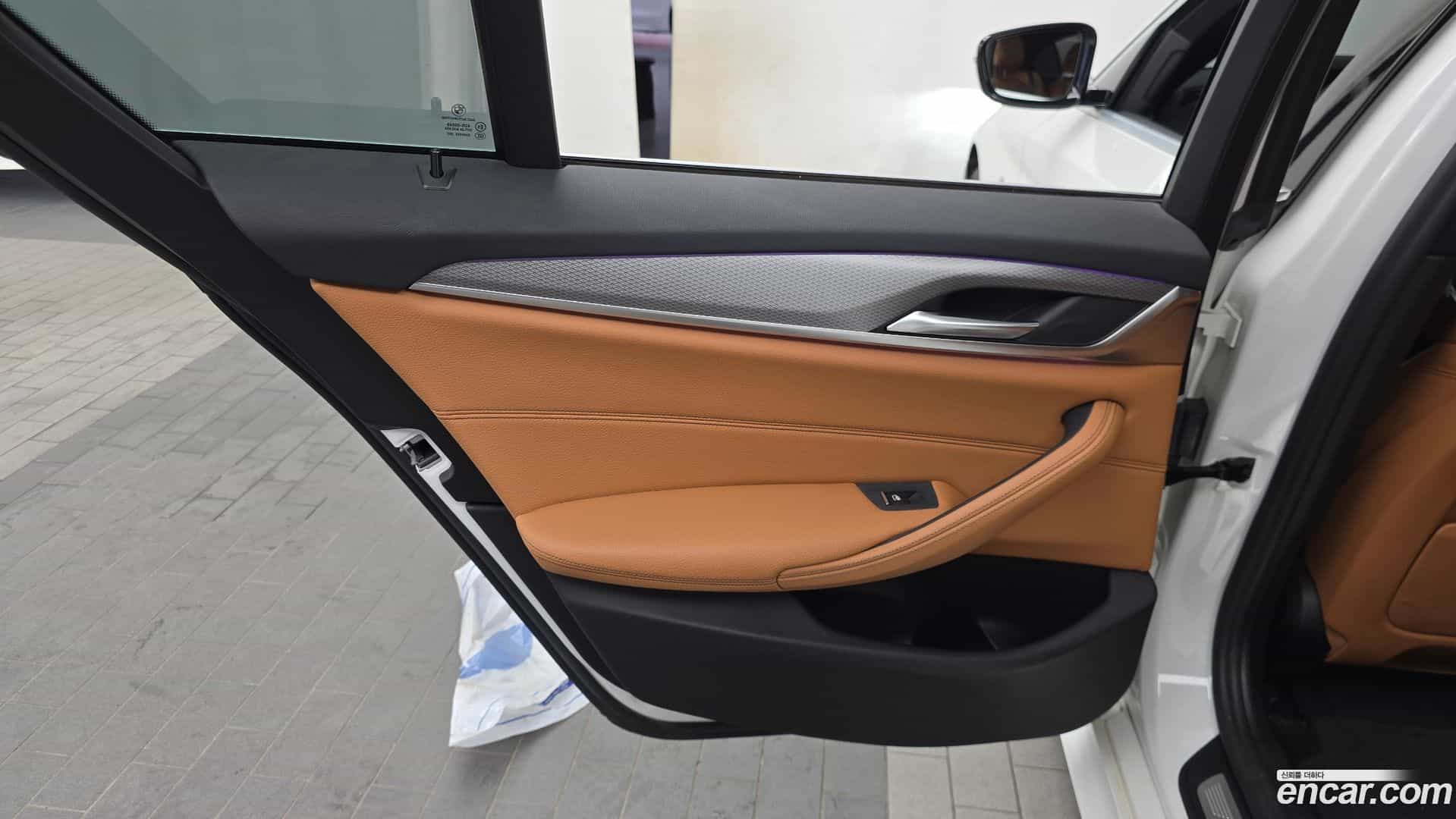 5-Series BMW 2017.11-INNER-035
