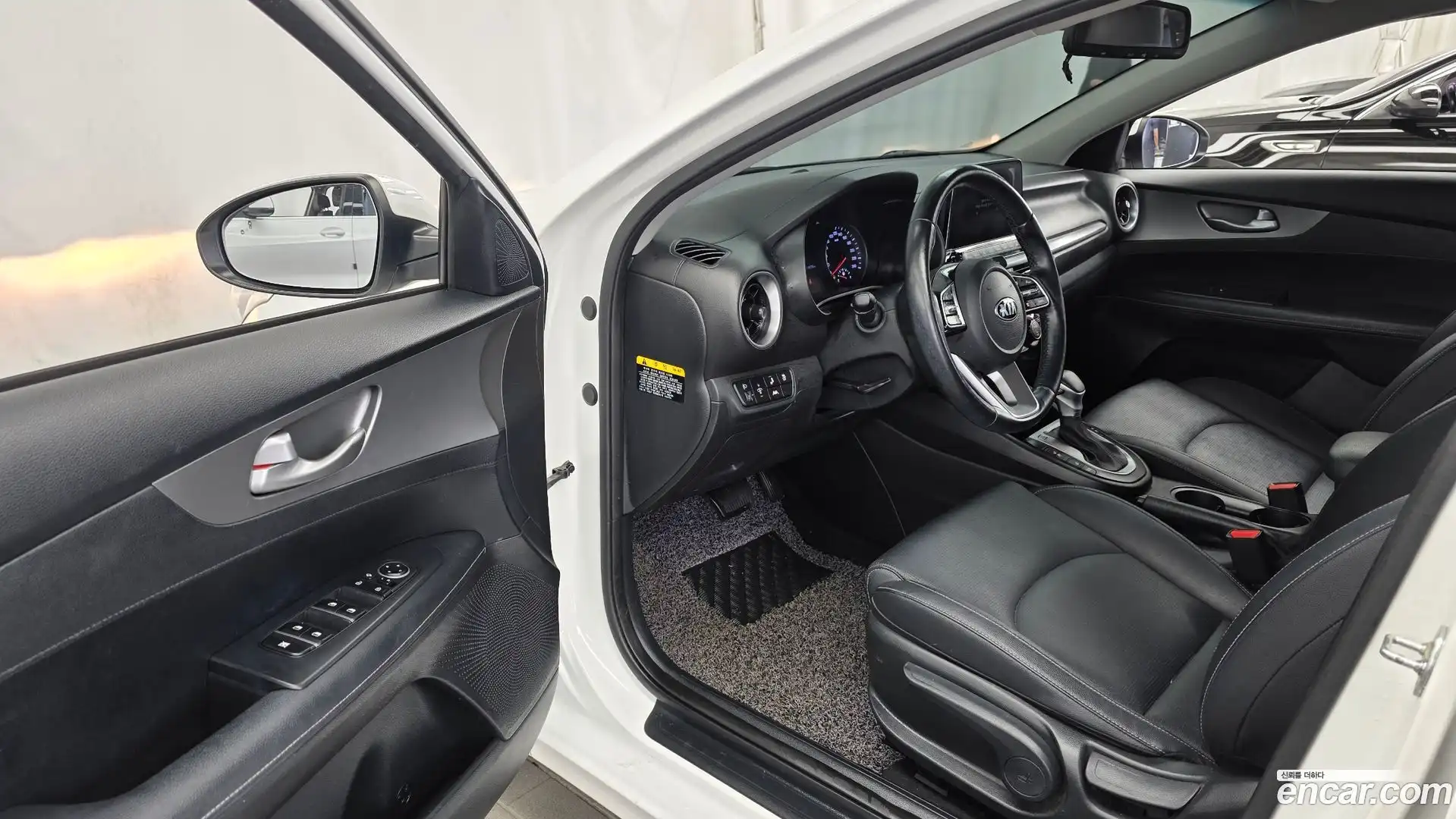 K3 Kia 2019.2-INNER-010