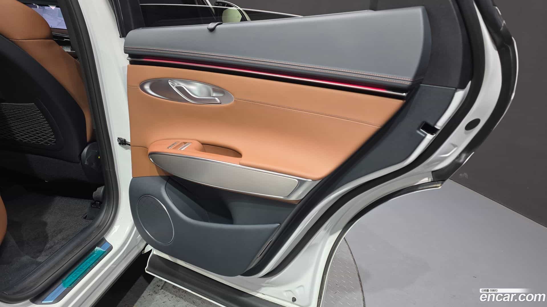 GV70 Genesis 2025.7-INNER-035