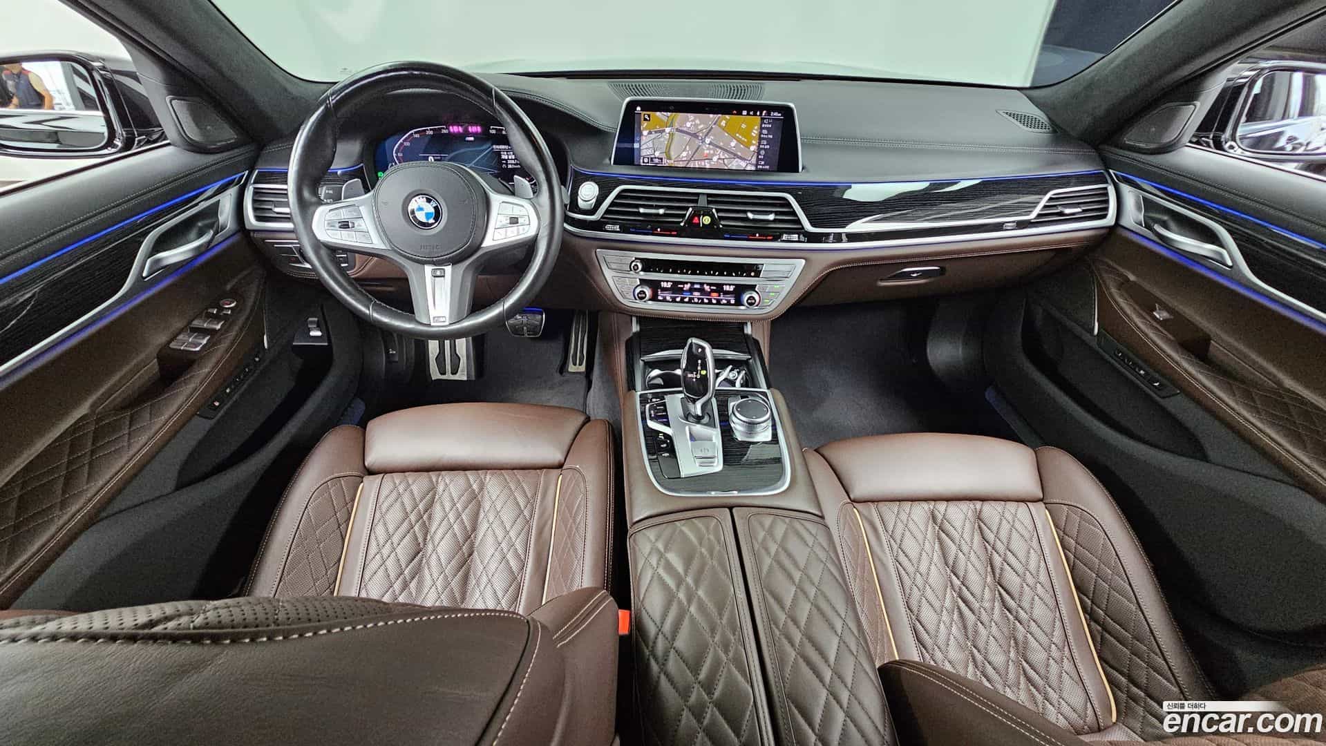 7-Series BMW 2021.0-INNER-007