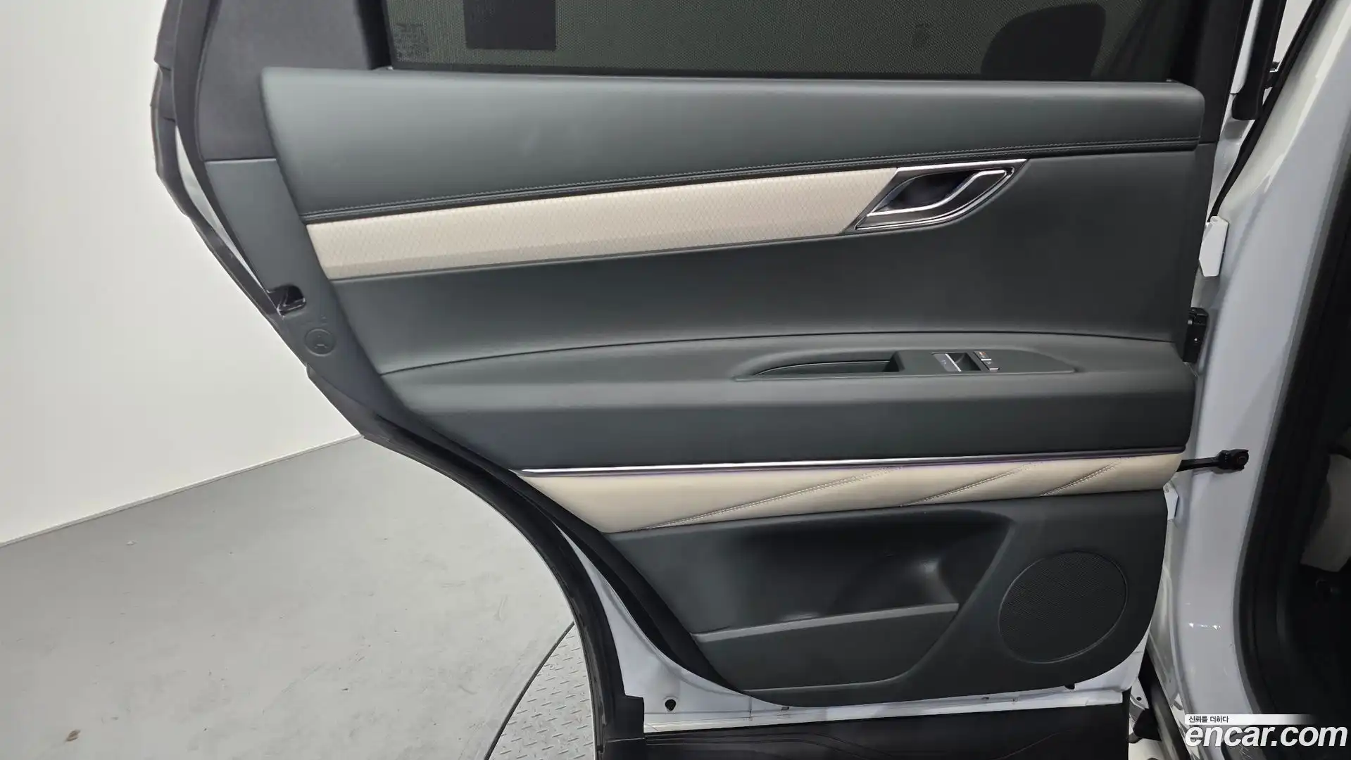 GV80 Genesis 2025.0-INNER-035