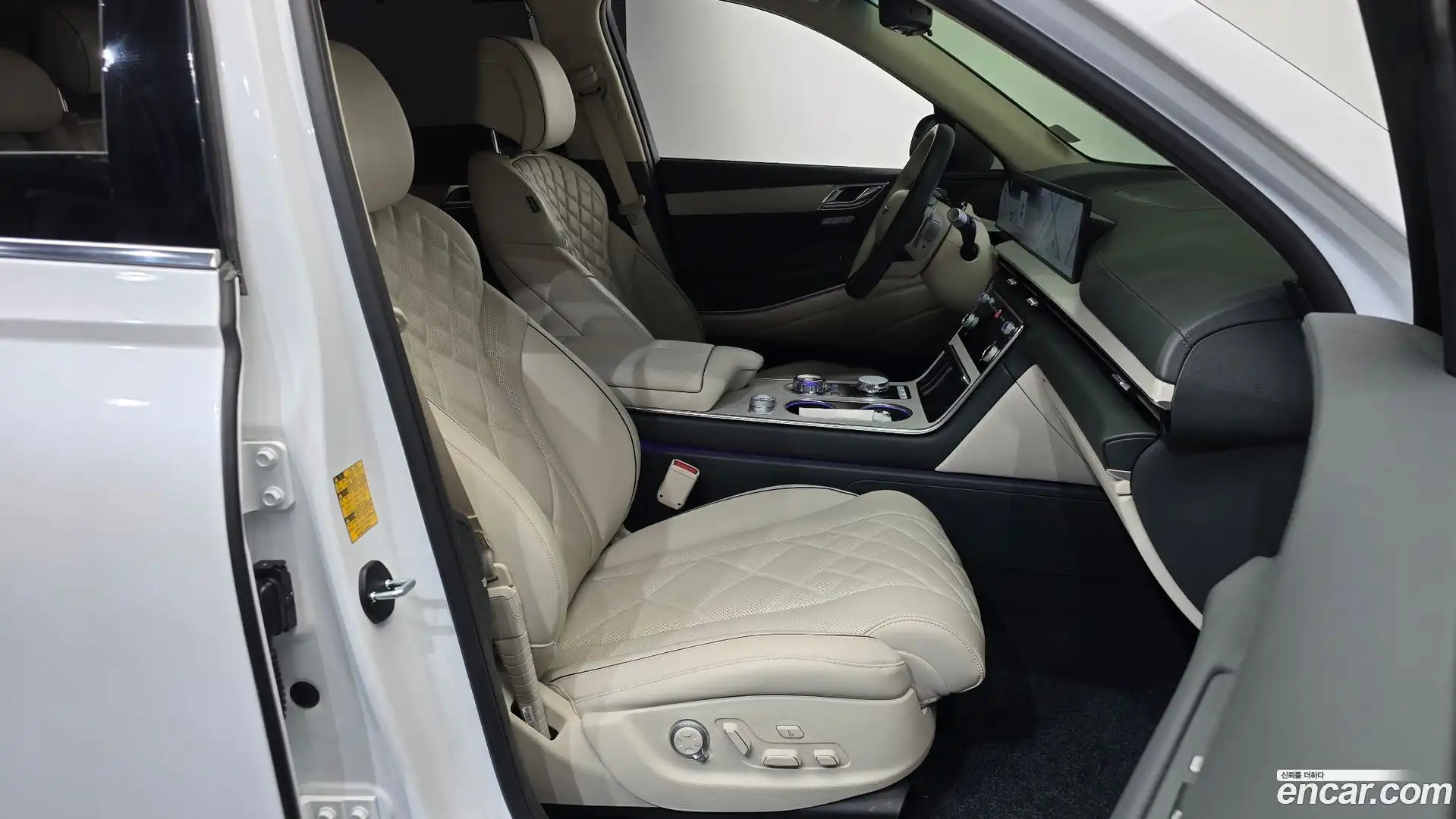 GV80 Genesis 2025.0-INNER-036