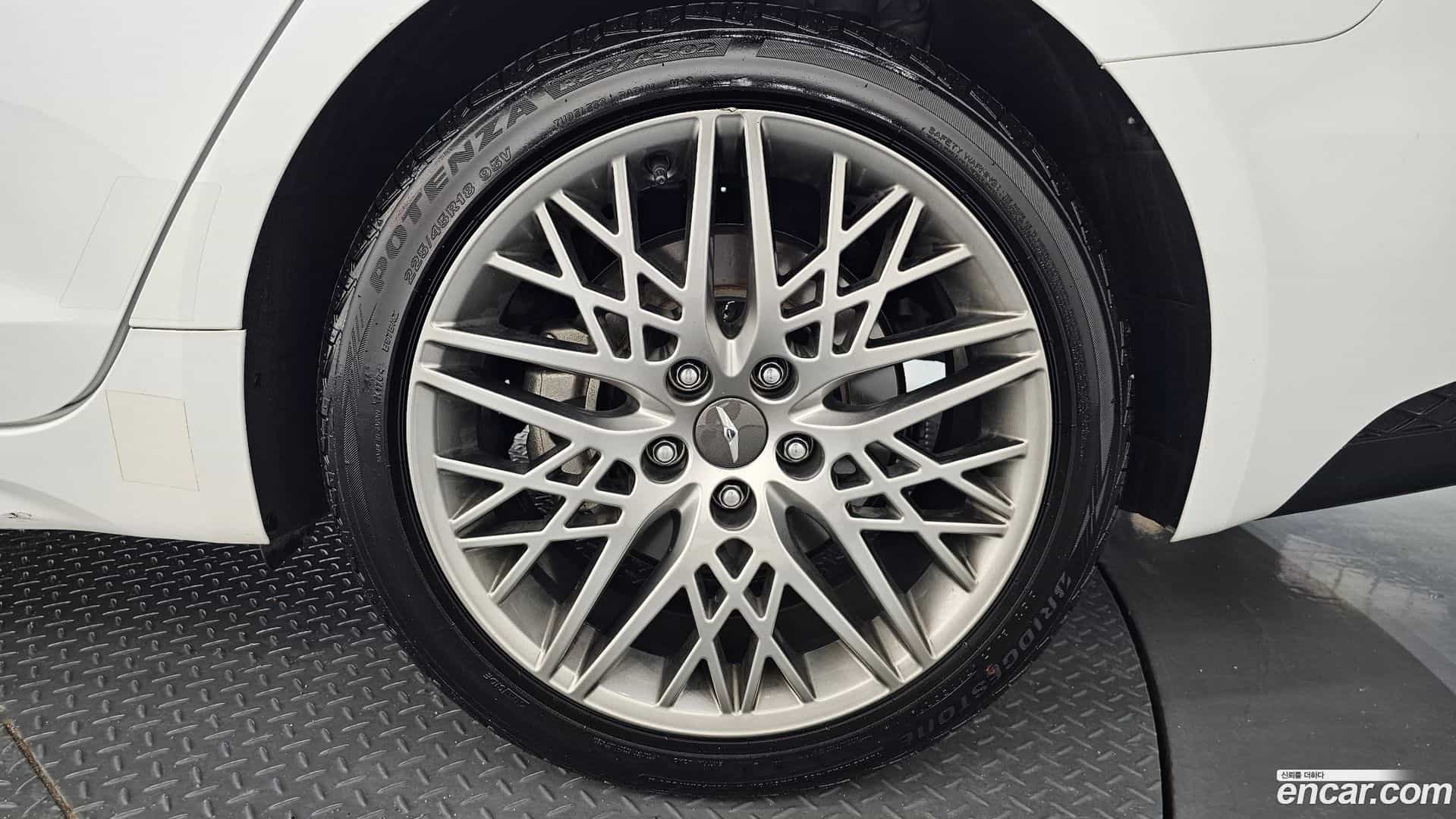 G70 Genesis 2022.0-OUTER-031